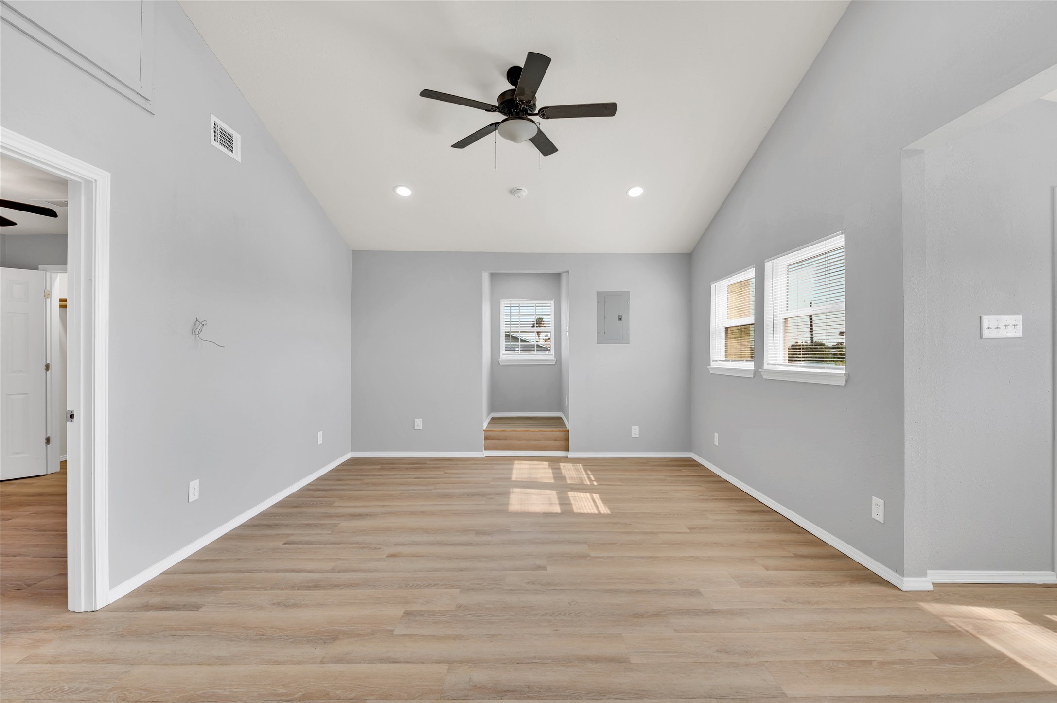 7003 Schlitz Lane, #B, Hitchcock, TX 77563 7003 Schlitz Lane, #B, Hitchcock, TX 77563