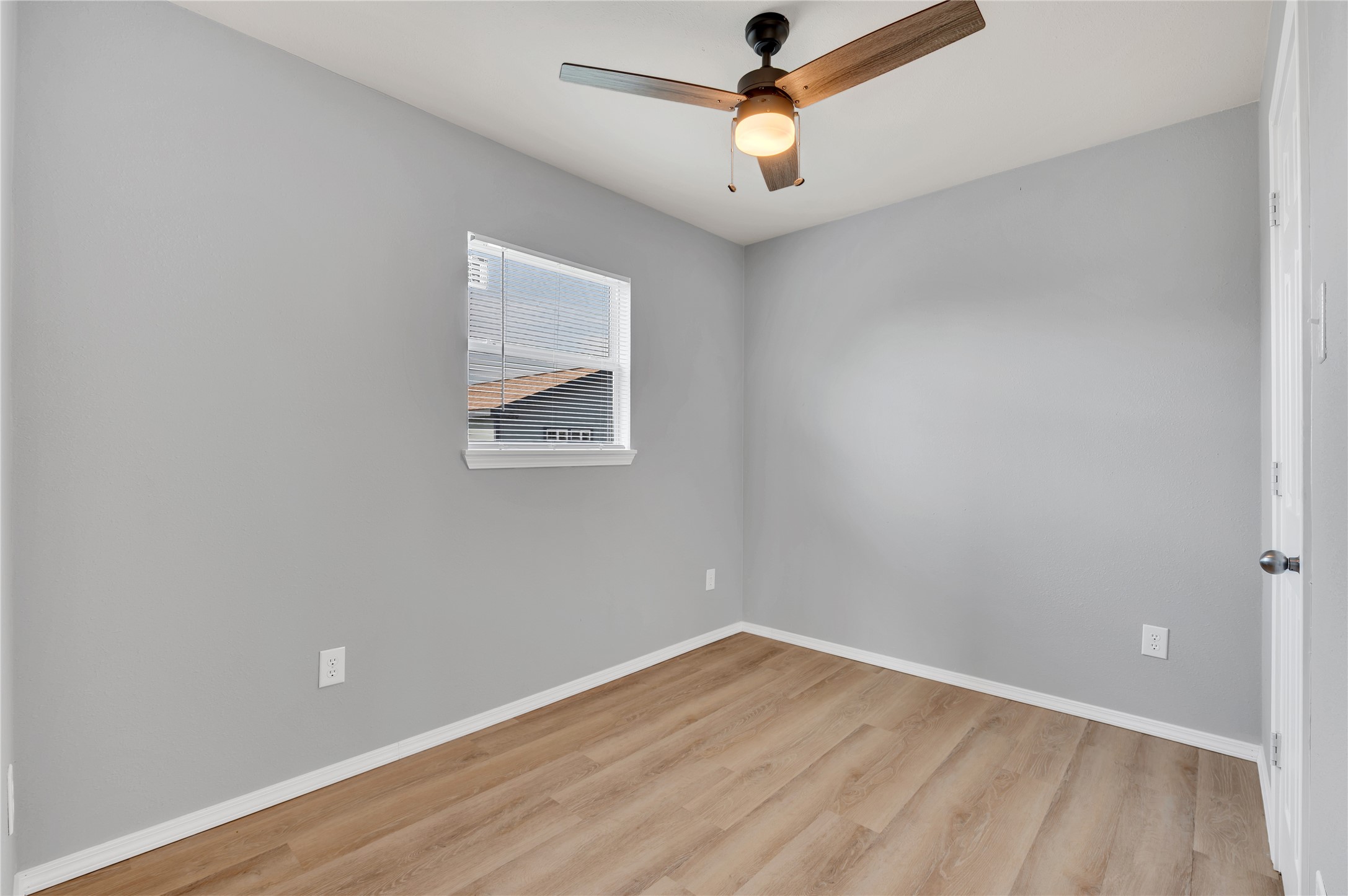 7003 Schlitz Lane, #B, Hitchcock, TX 77563