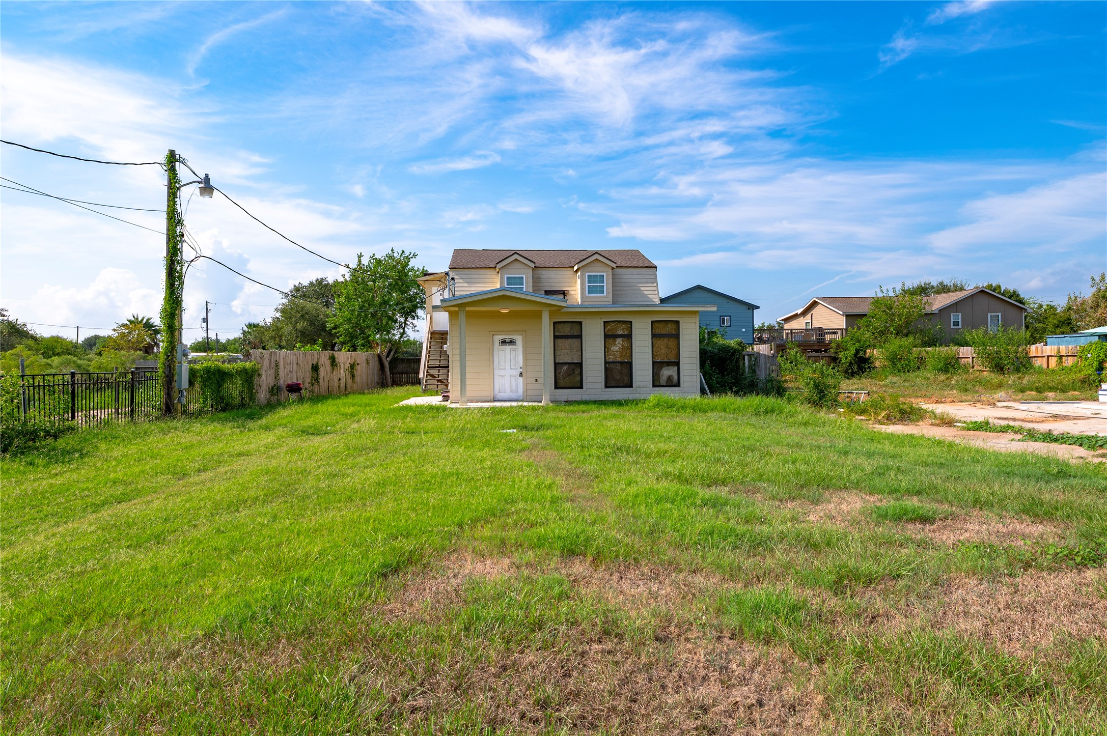 7003 Schlitz Lane, #B, Hitchcock, TX 77563