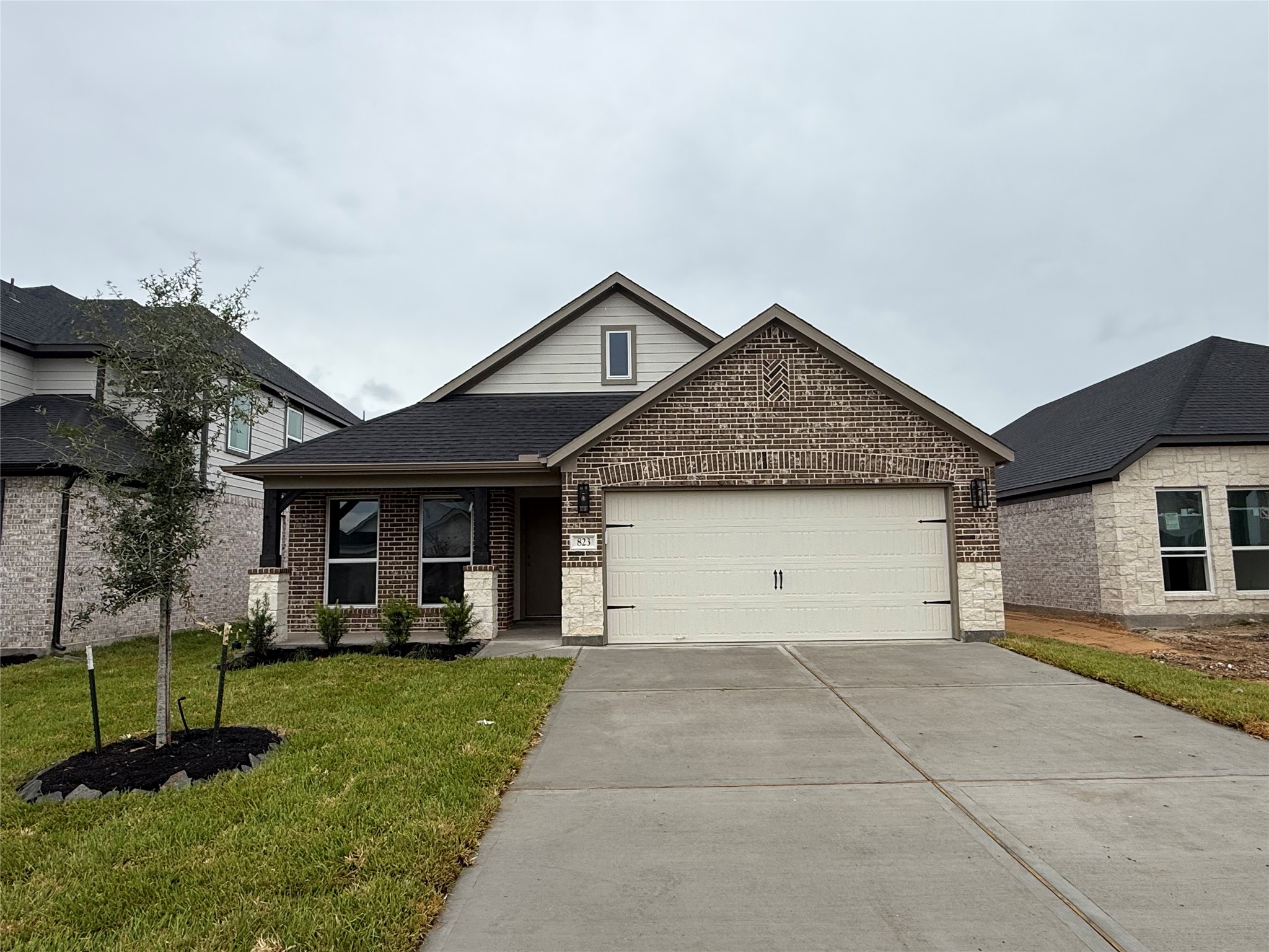 823 Orchard Vale Road, Rosharon, TX 77583