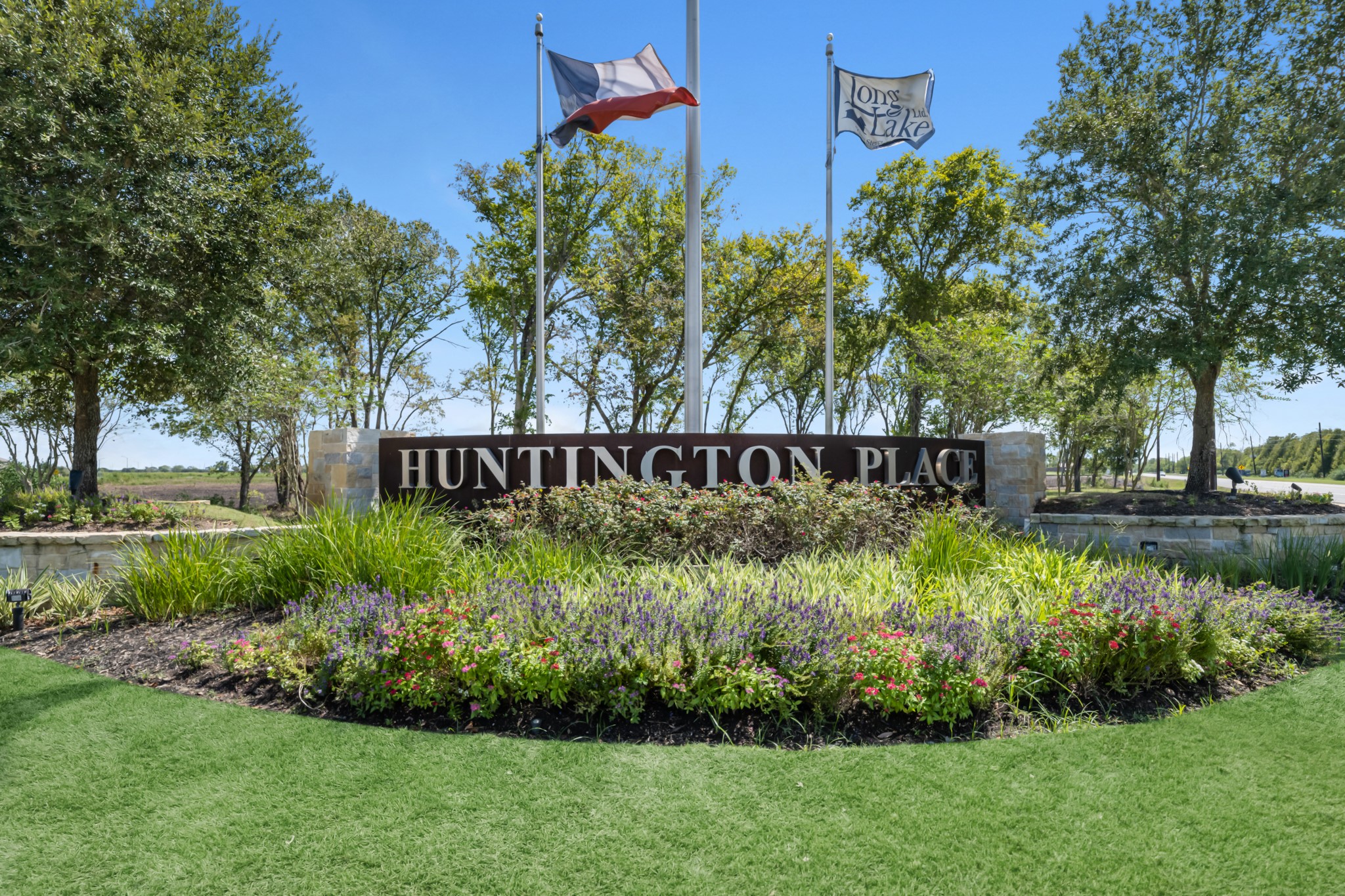 823 Orchard Vale Road, Rosharon, TX 77583