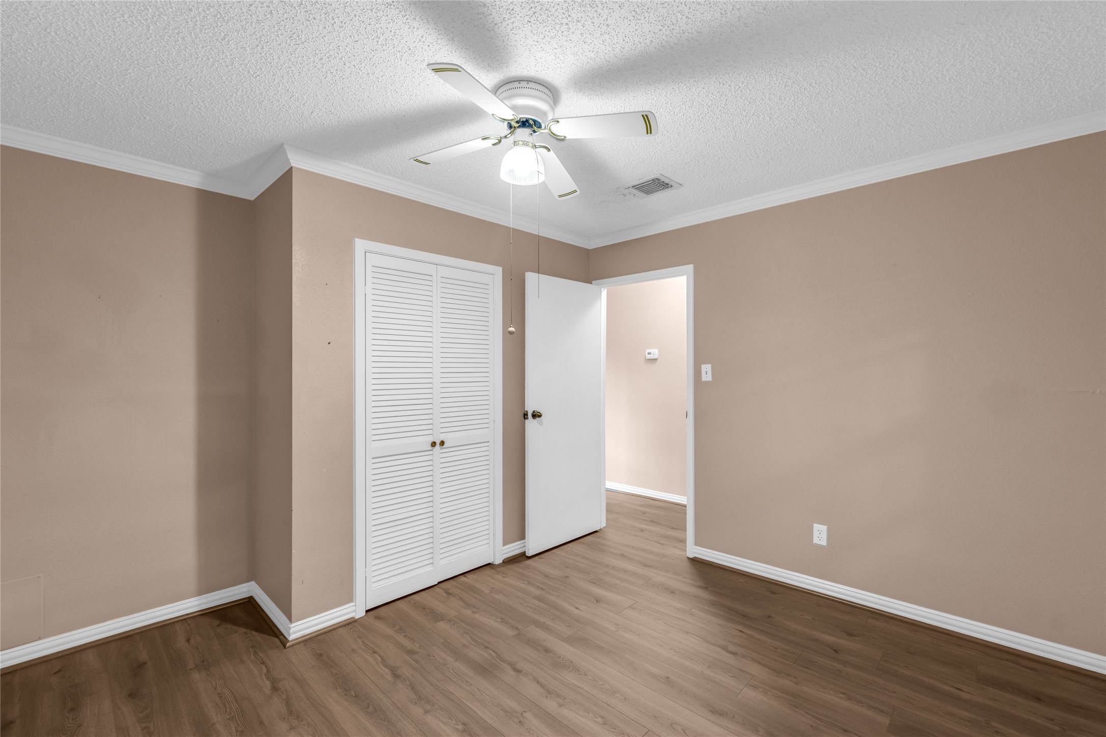 2453 Briarwest Boulevard, Houston, TX 77077