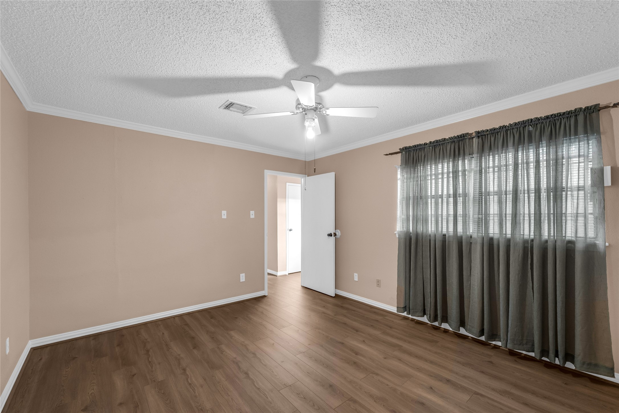 2453 Briarwest Boulevard, Houston, TX 77077