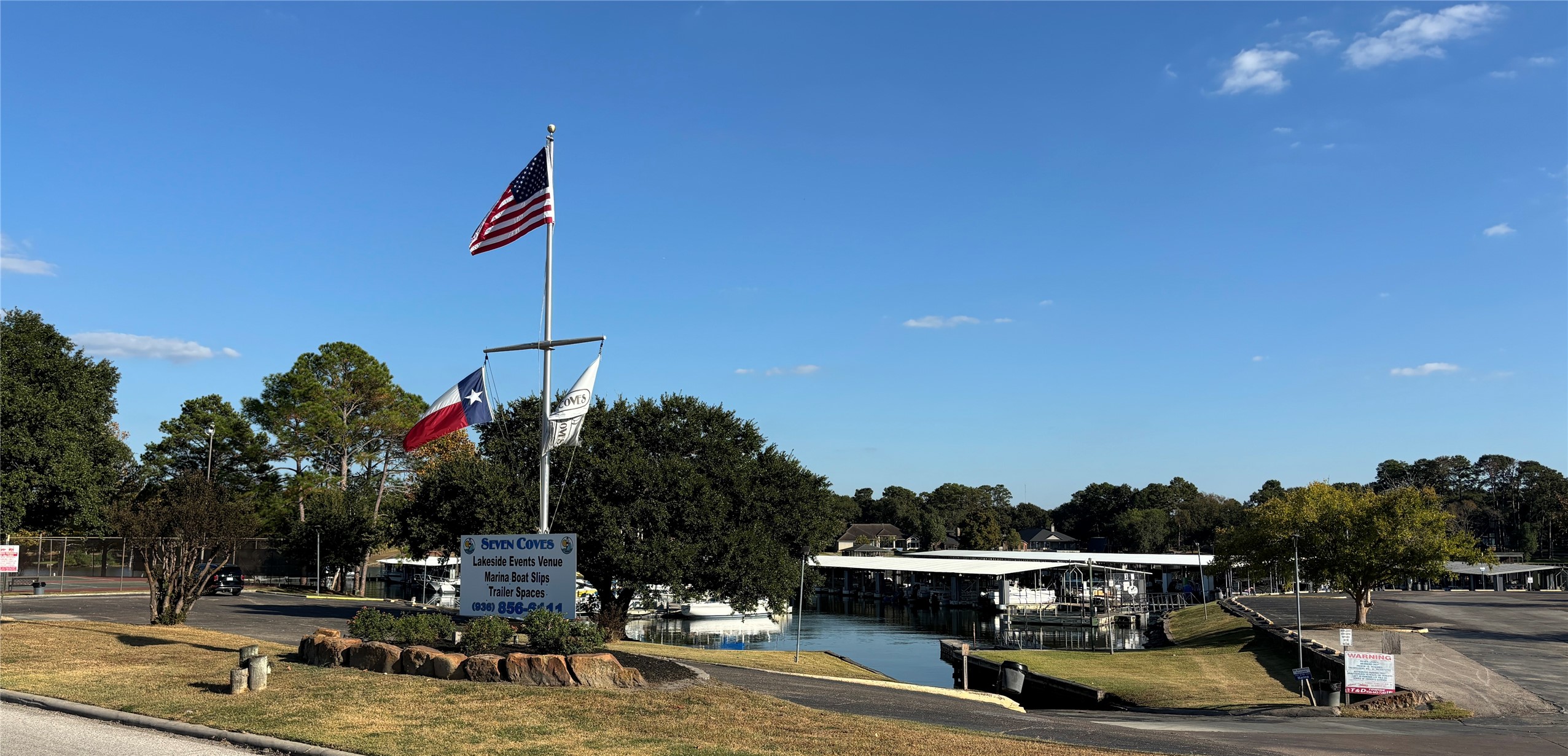 Community marina offers easy access to Lake Conroe for boating, fishing and days on the water.