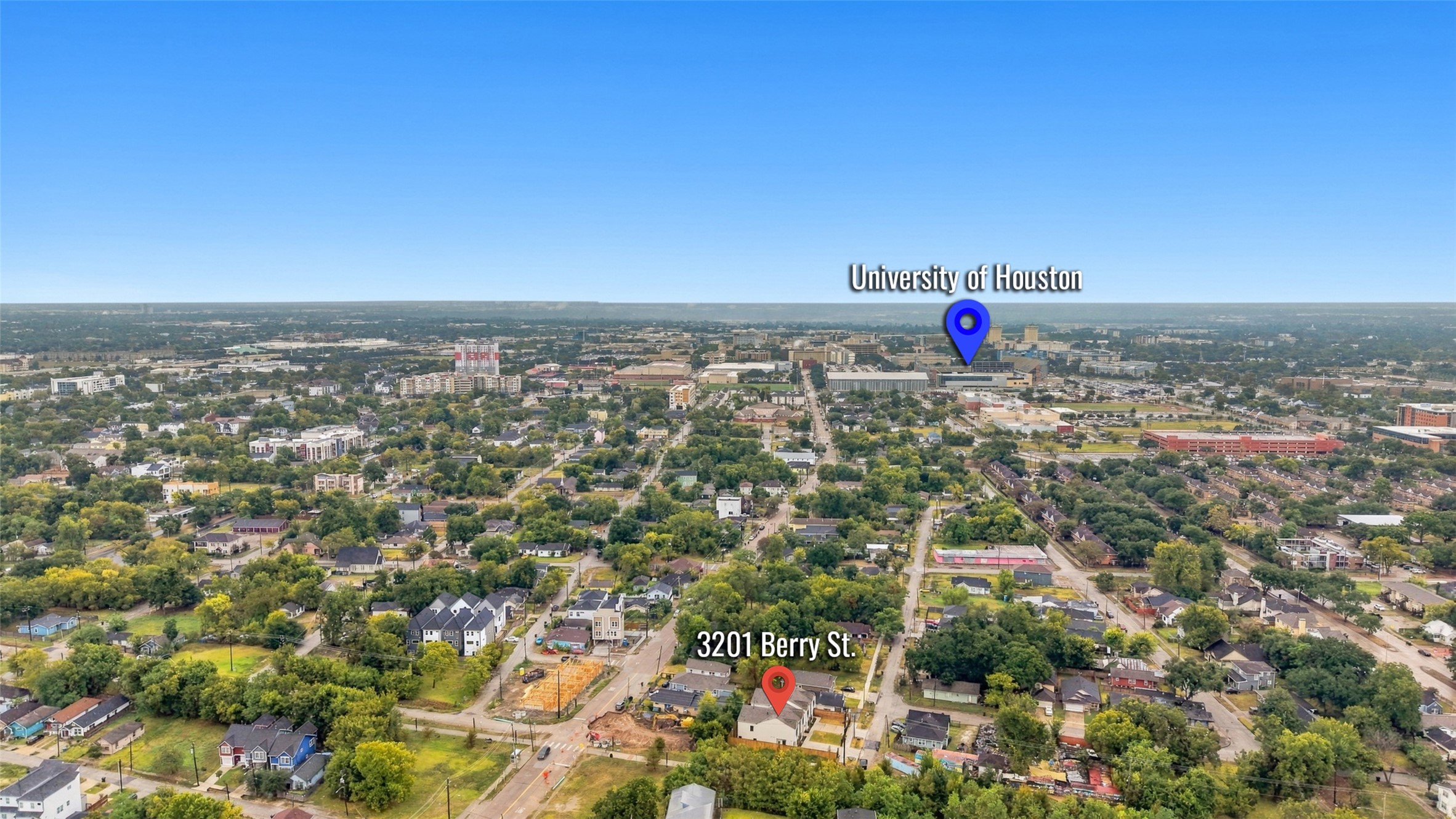 Prime location near the University of Houston and Texas Southern University, this home offers convenient access to educational and recreational amenities in a vibrant neighborhood setting.