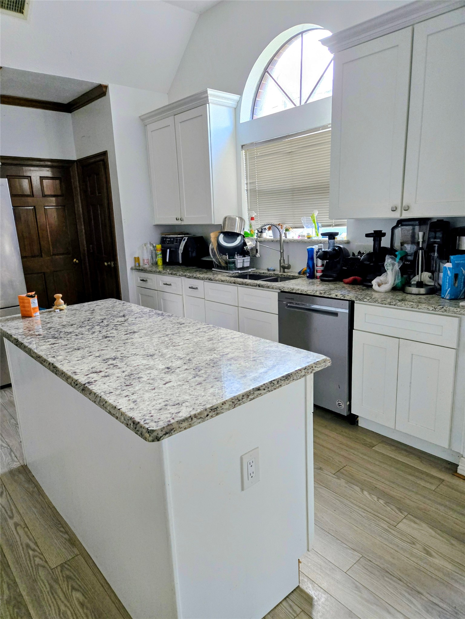 9911 Chalford Drive, Sugar Land, TX 77498