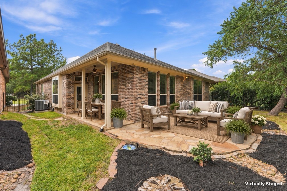 22 Jaspers Place, Spring, TX 77389