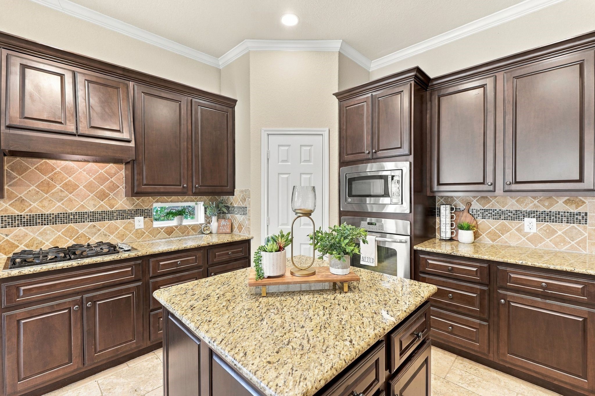 22 Jaspers Place, Spring, TX 77389