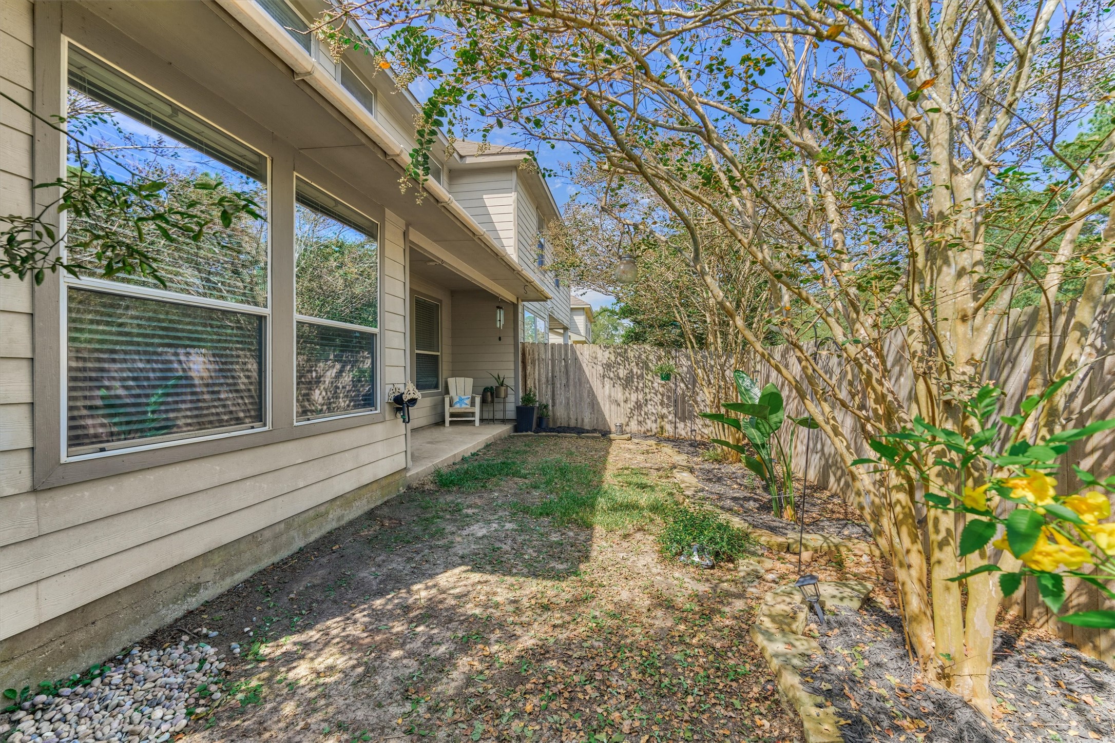 38 E Burberry Circle, The Woodlands, TX 77384