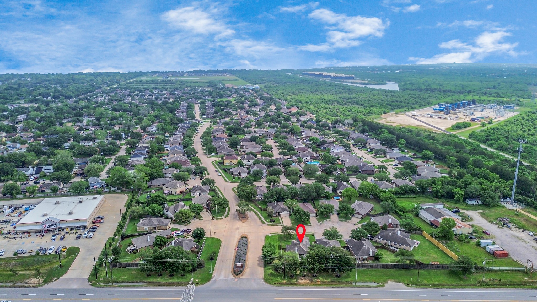 5102 Chase Park Court, Bacliff, TX 77518