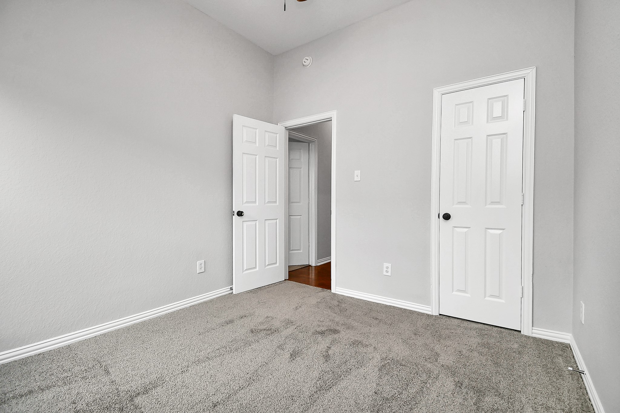 5102 Chase Park Court, Bacliff, TX 77518