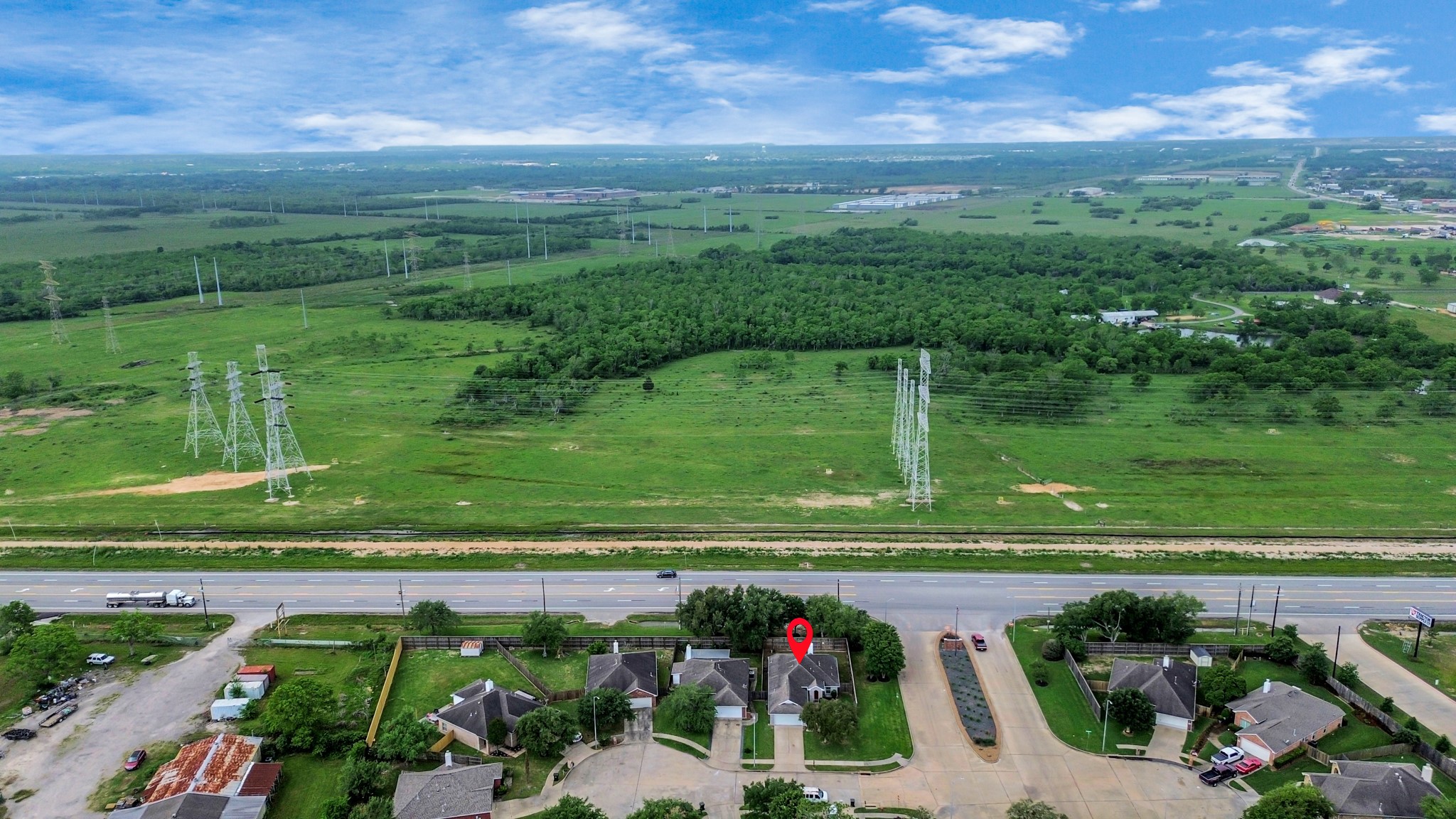 5102 Chase Park Court, Bacliff, TX 77518