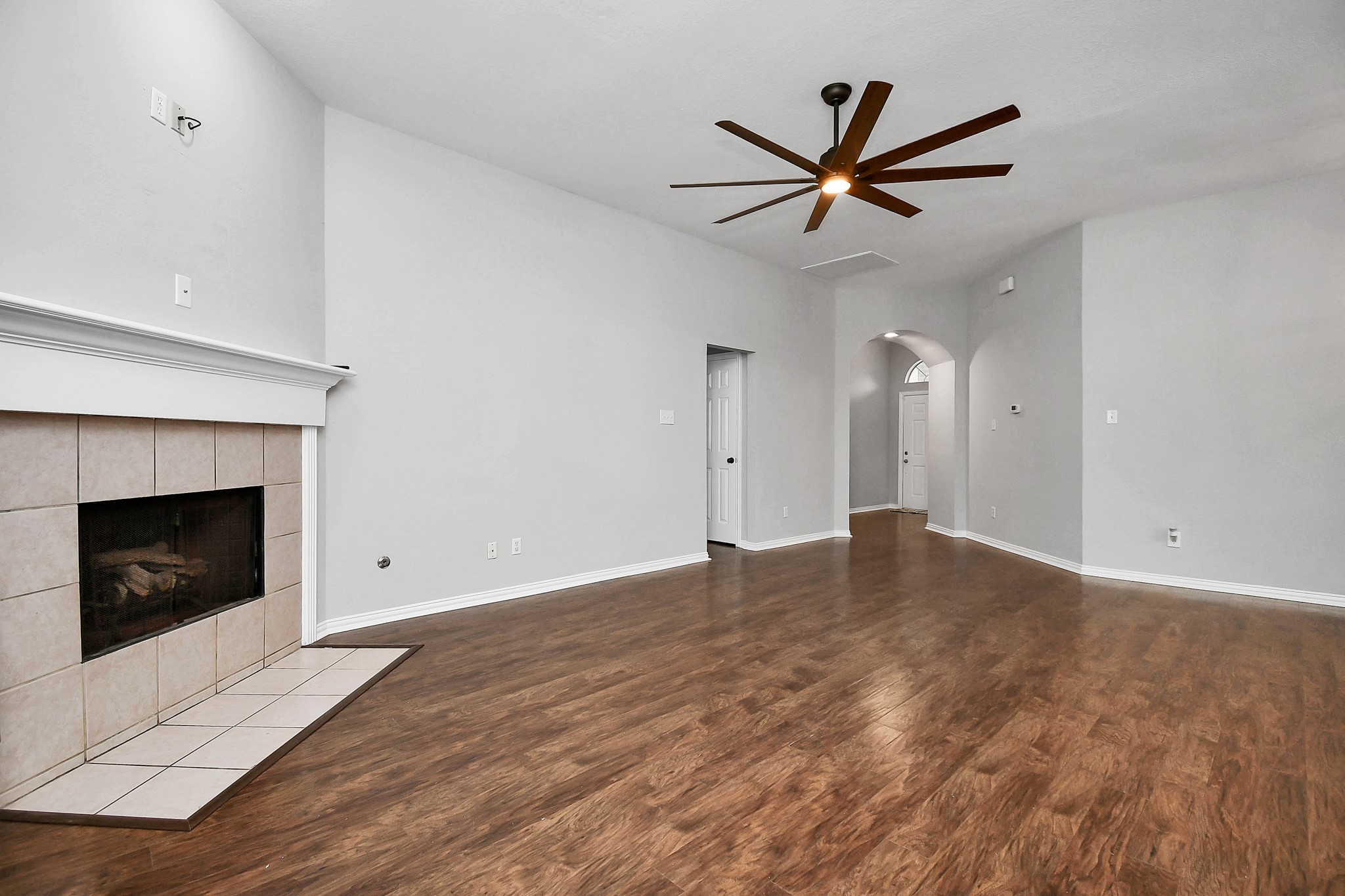 5102 Chase Park Court, Bacliff, TX 77518