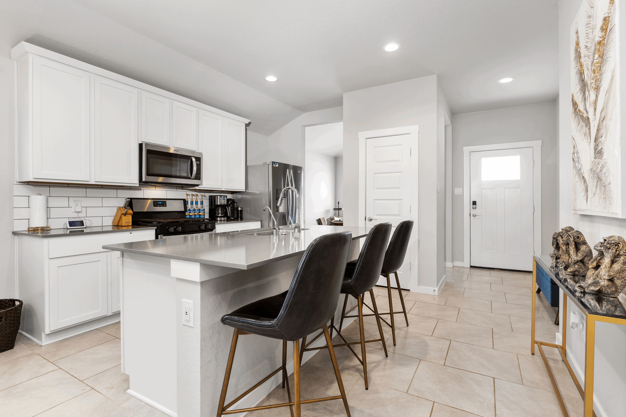 Stainless Steel Appliances, Side by Side Frig, Washer & Dryer all included! *Photo is Virtually Staged*