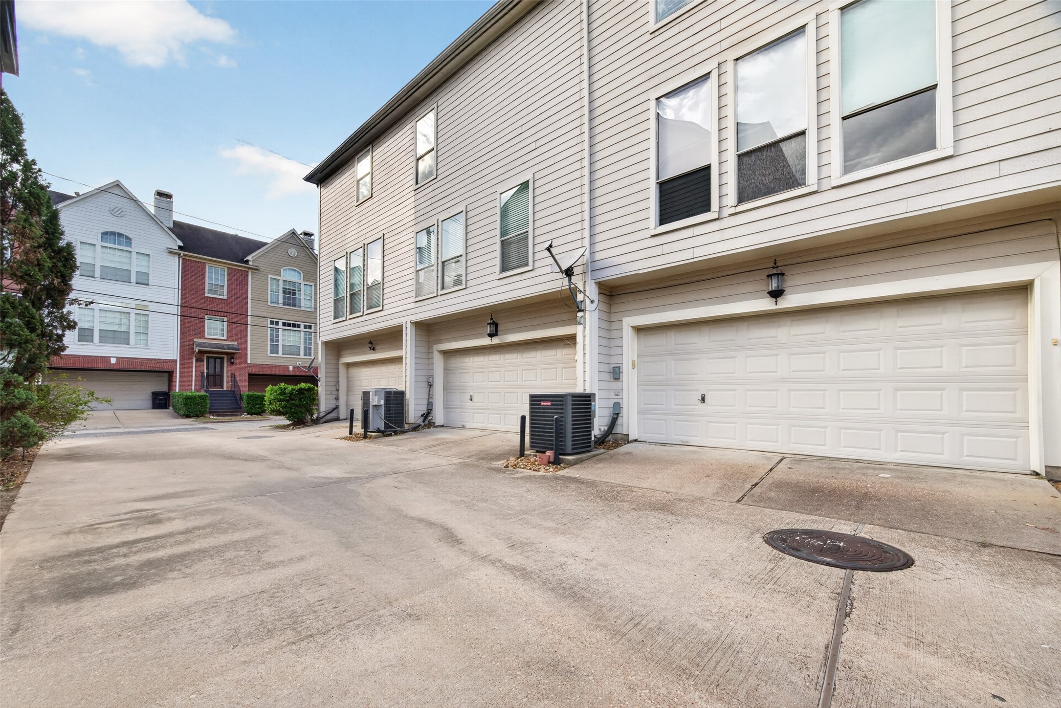 1319 Oneil Street, Houston, TX 77019