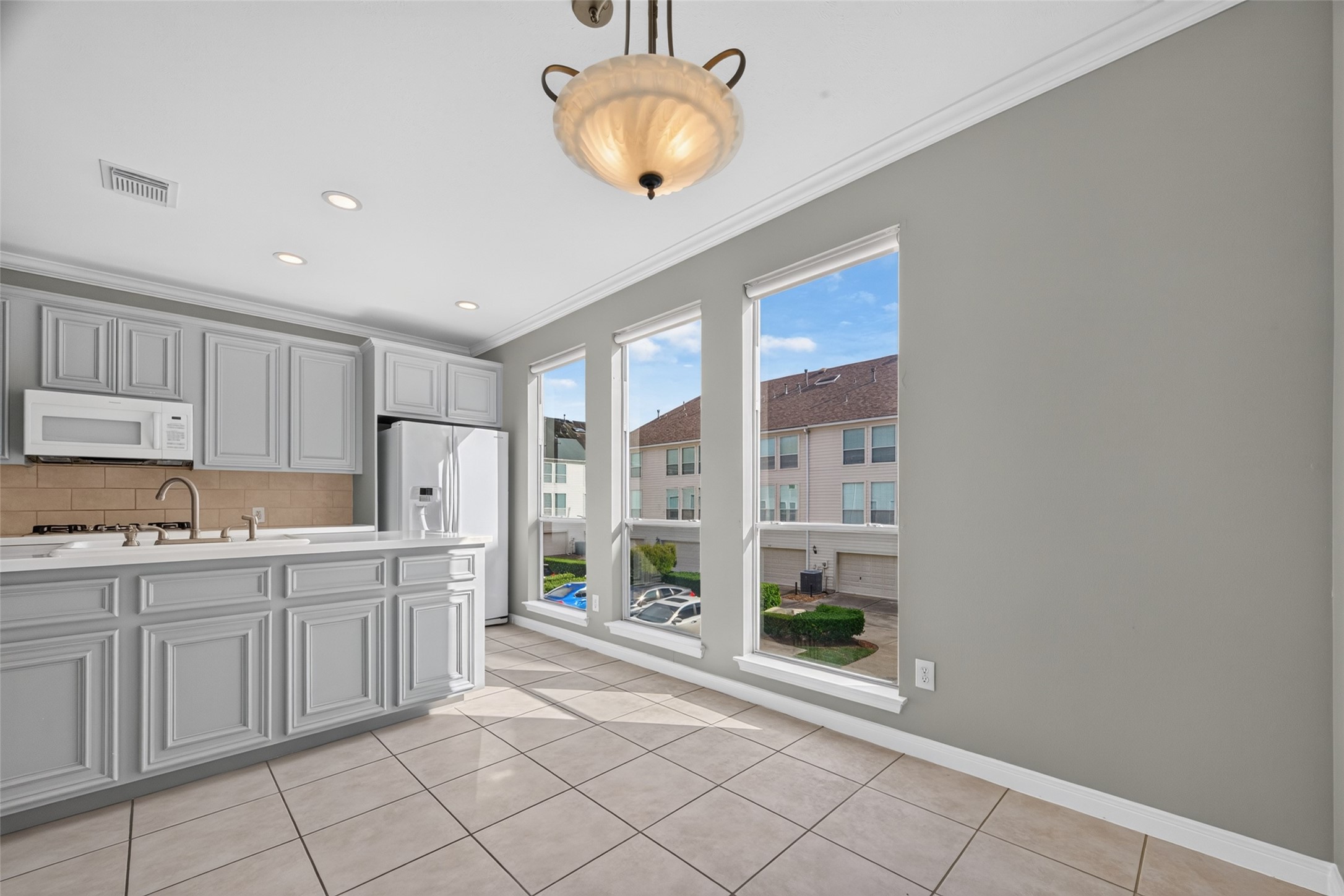 1319 Oneil Street, Houston, TX 77019