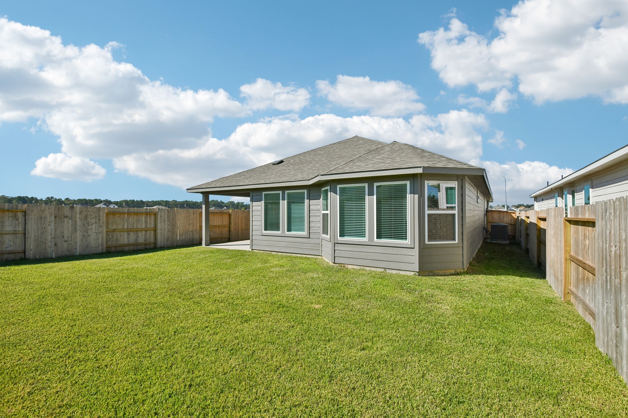 31016 Rova Boat Drive, Huffman, TX 77336
