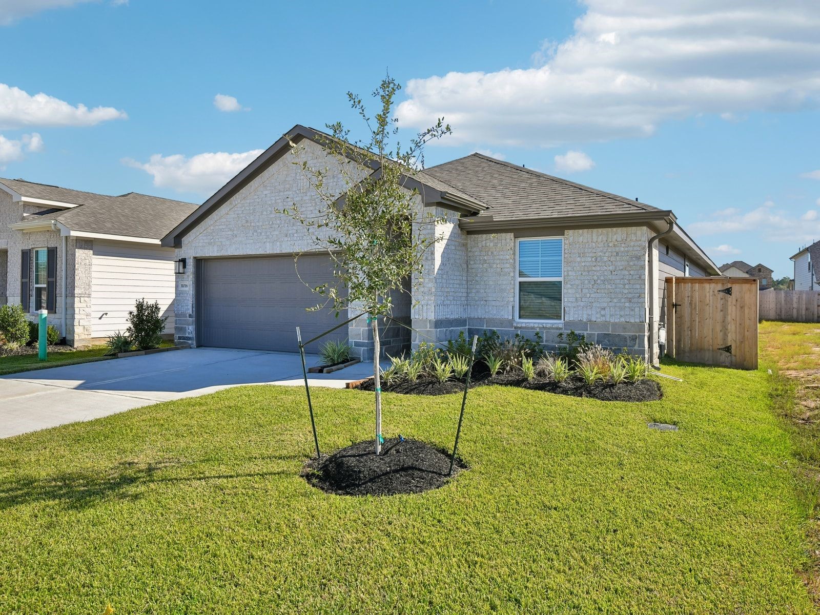 31016 Rova Boat Drive, Huffman, TX 77336
