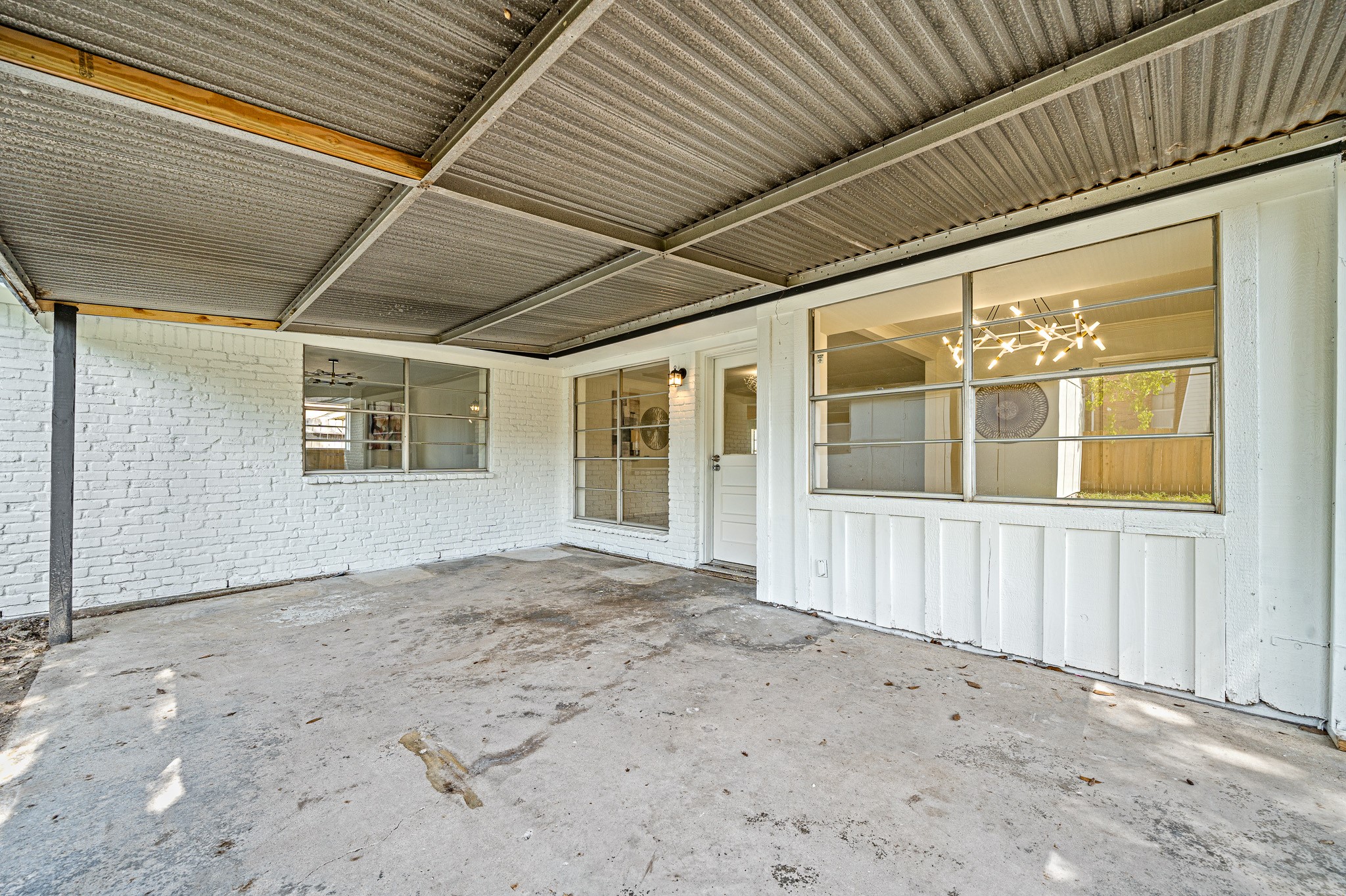 111 Princess Drive, Houston, TX 77034