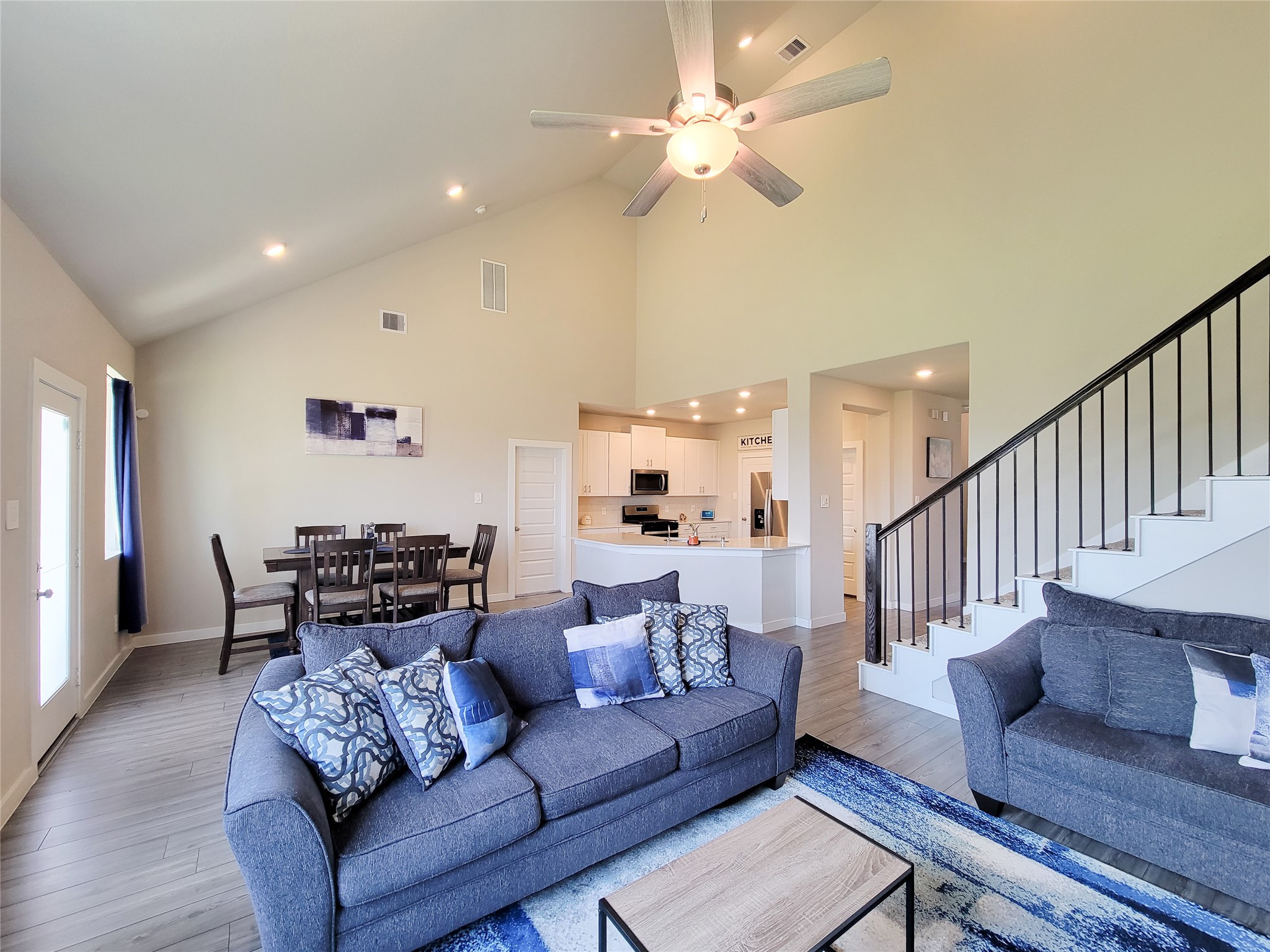 Like new this 2023 Meritage home in Sierra Vista has 14 ft ceilings in the living areas and located conveniently across from an elementary school. This is the Trinidad model plan with so much exceptional exteriors and interiors, with bright light and open spaces. Like new this 2023 Meritage home in Sierra Vista has 14 ft ceilings in the living areas and located conveniently across from an elementary school. This is the Trinidad model plan with so much exceptional exteriors and interiors, with bright light and open spaces.