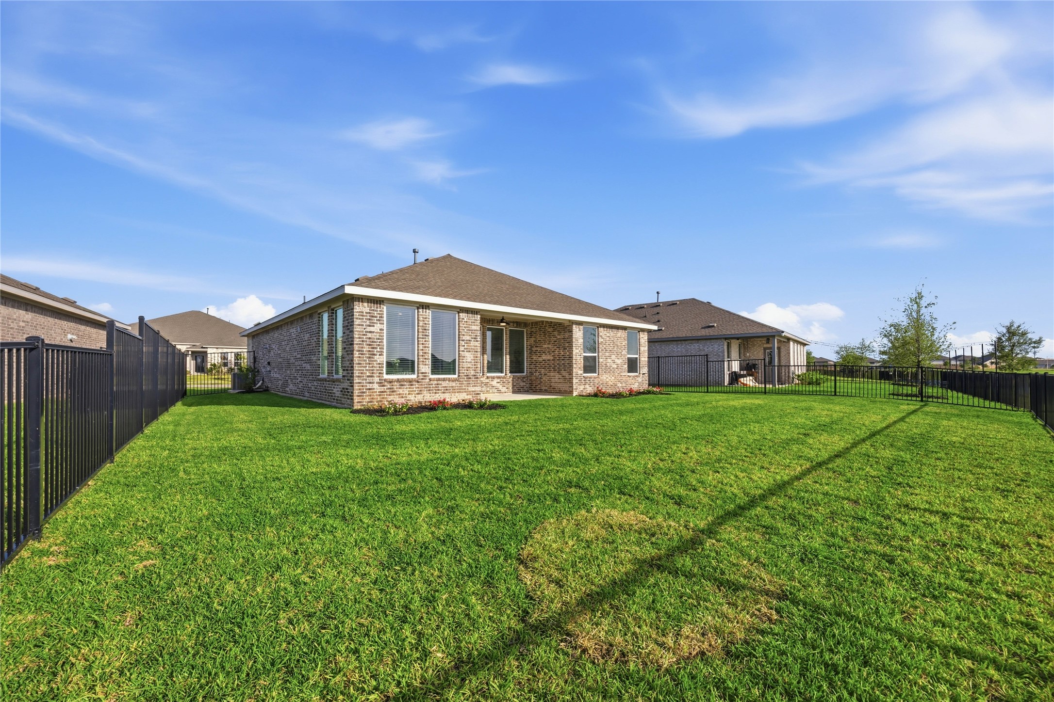 2517 Lago Costa Drive, Texas City, TX 77568