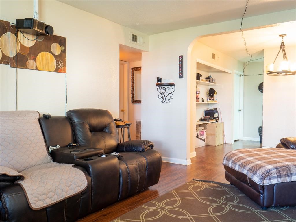 5625 Antoine Drive, #1201, Houston, TX 77091 5625 Antoine Drive, #1201, Houston, TX 77091