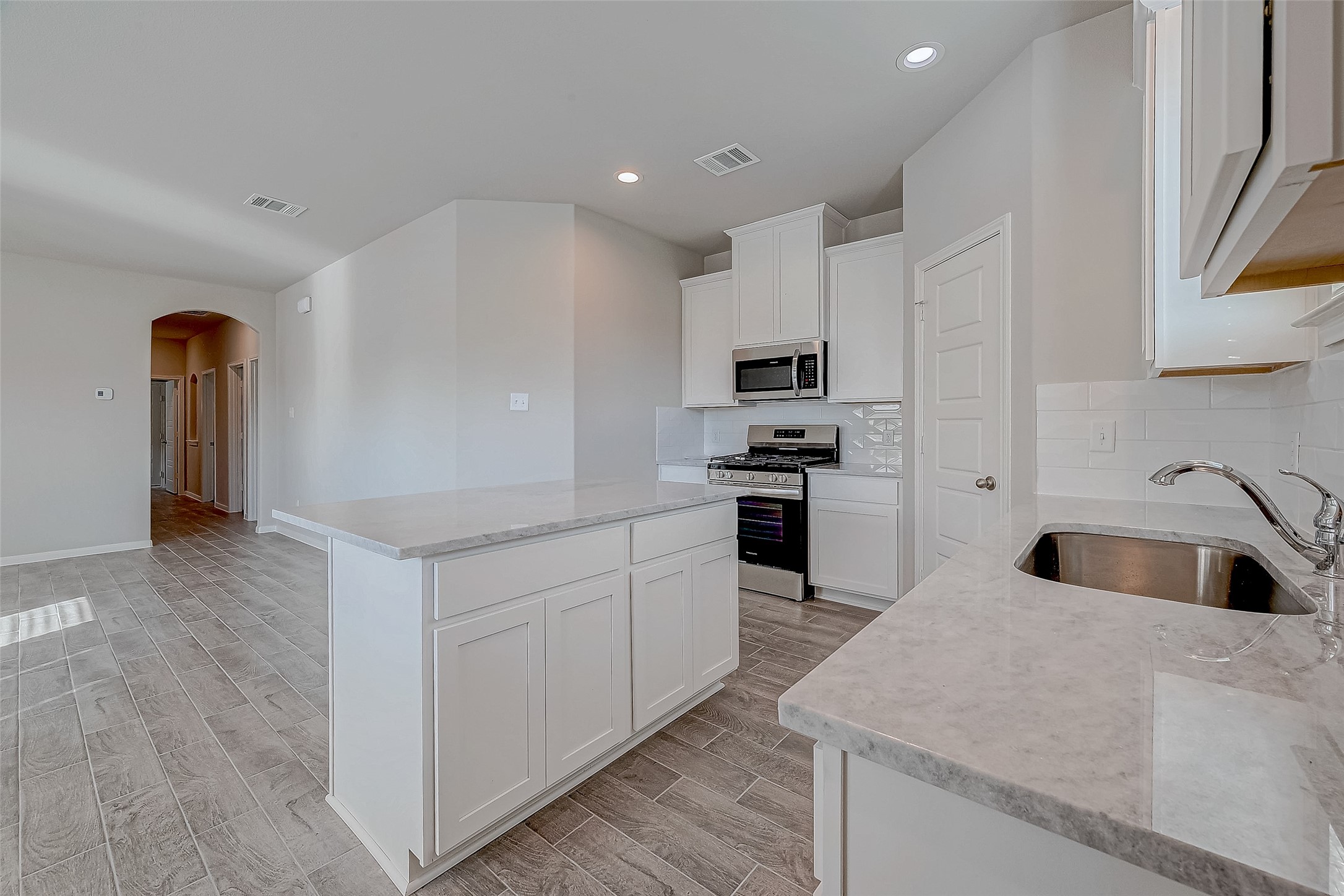 12339 Sunset Canyon Drive, Willis, TX 77318