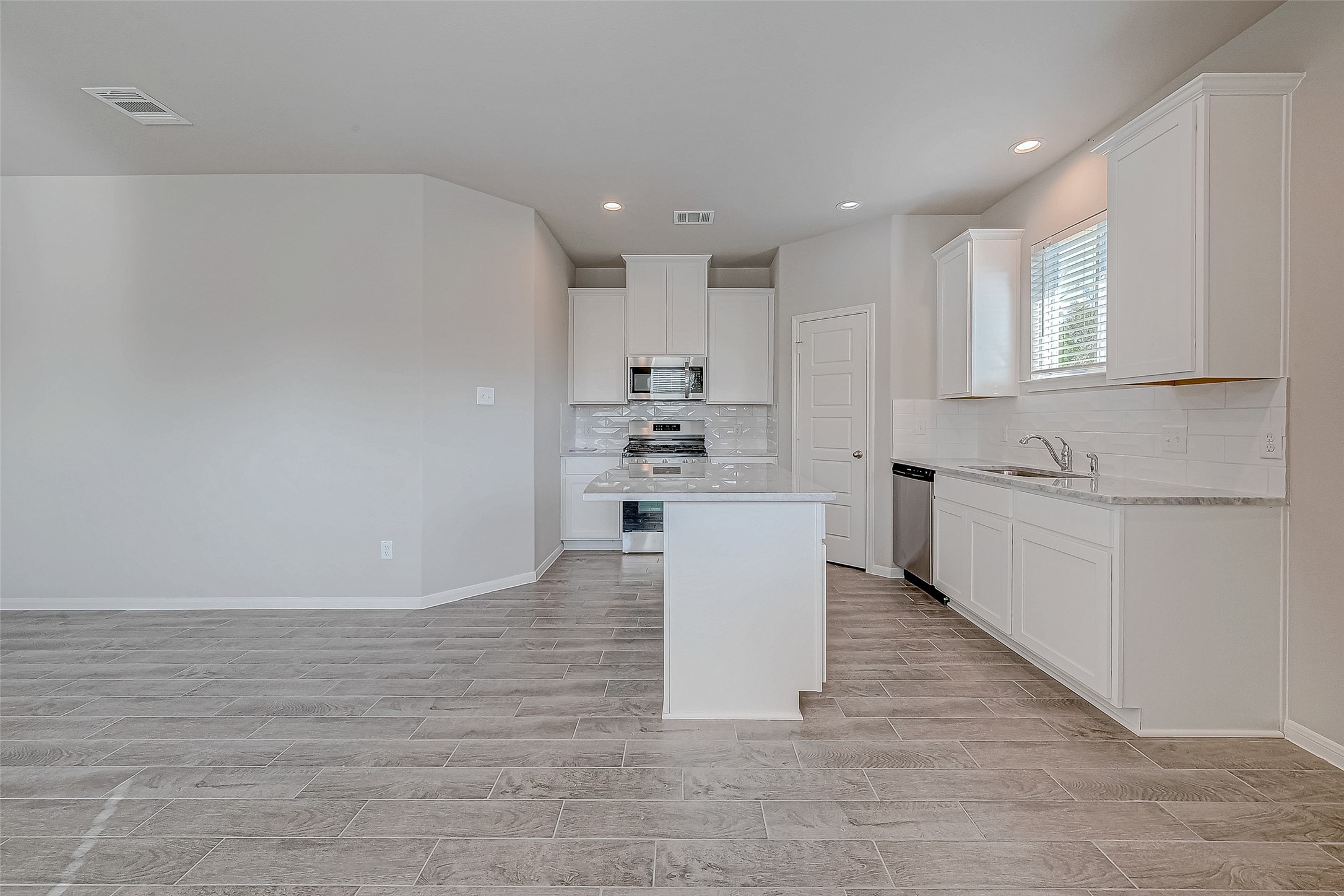 12339 Sunset Canyon Drive, Willis, TX 77318