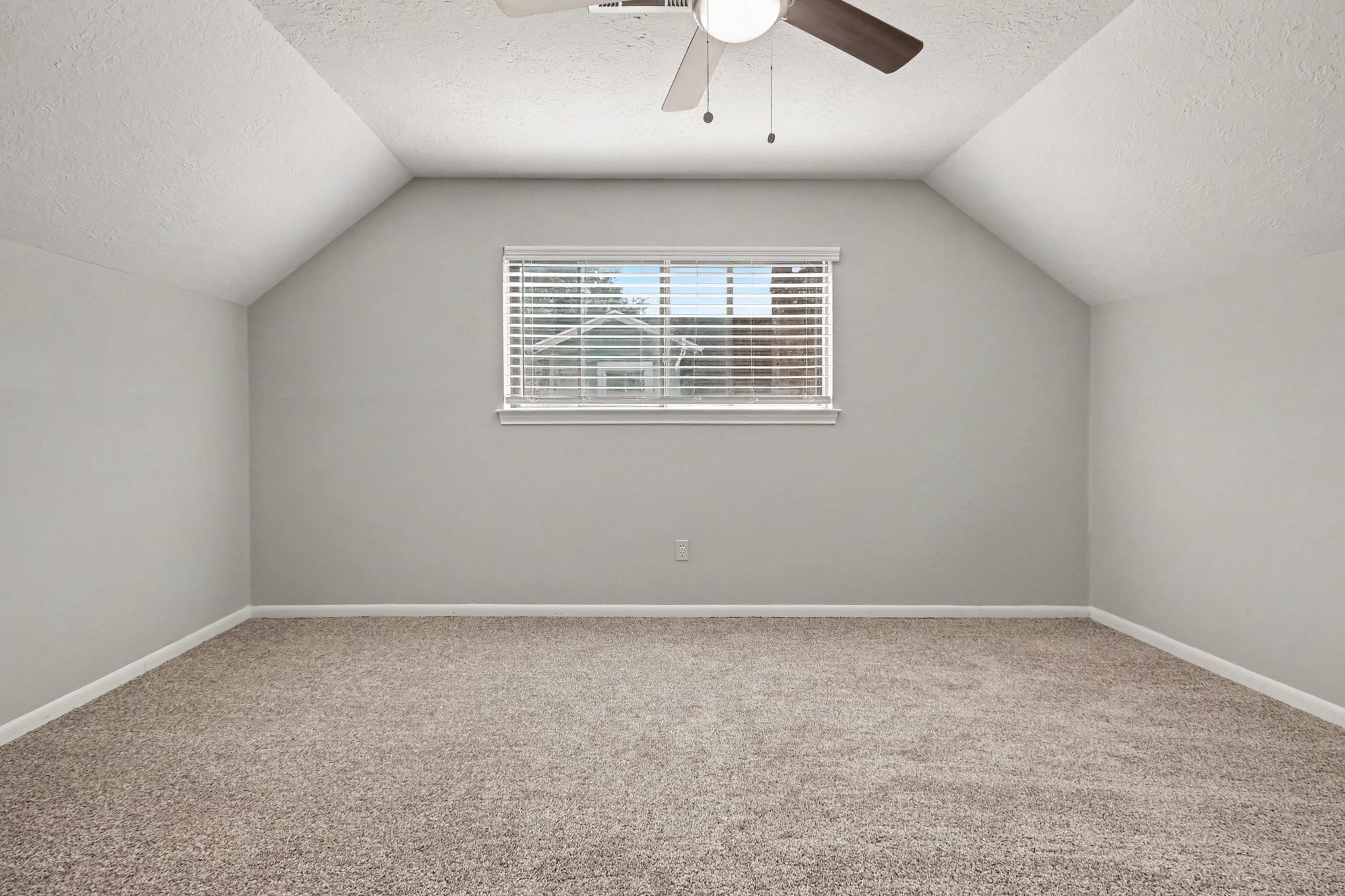 5113 Cottonwood Circle, Dickinson, TX 77539