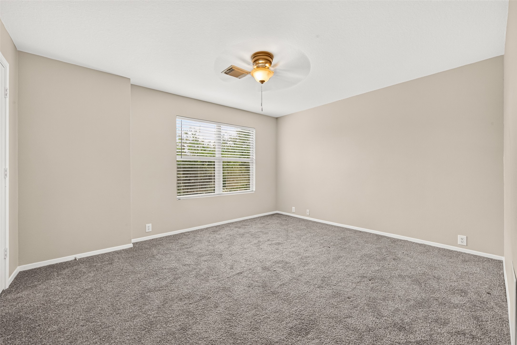 Fourth bedroom