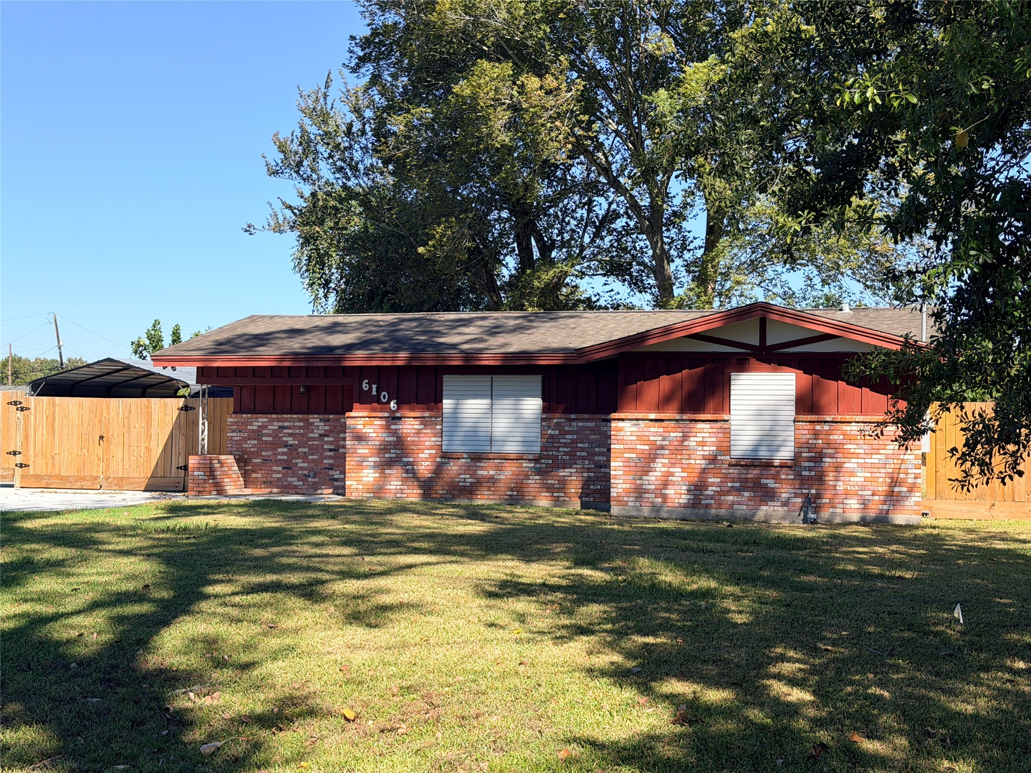 6106 Linton Lane, Texas City, TX 77591
