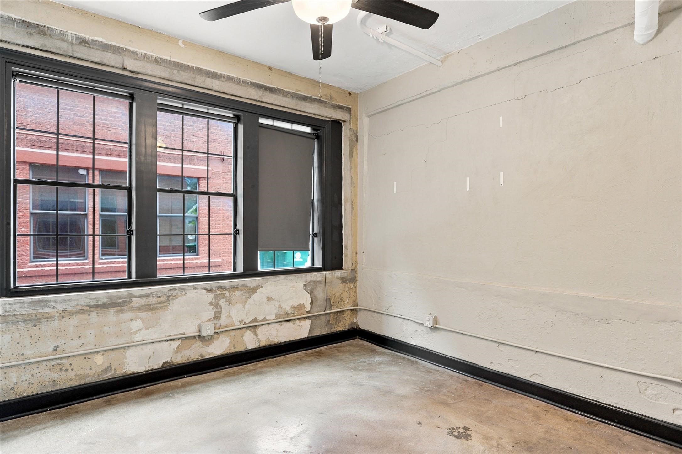 6825 Avenue C, #B, Houston, TX 77011 6825 Avenue C, #B, Houston, TX 77011