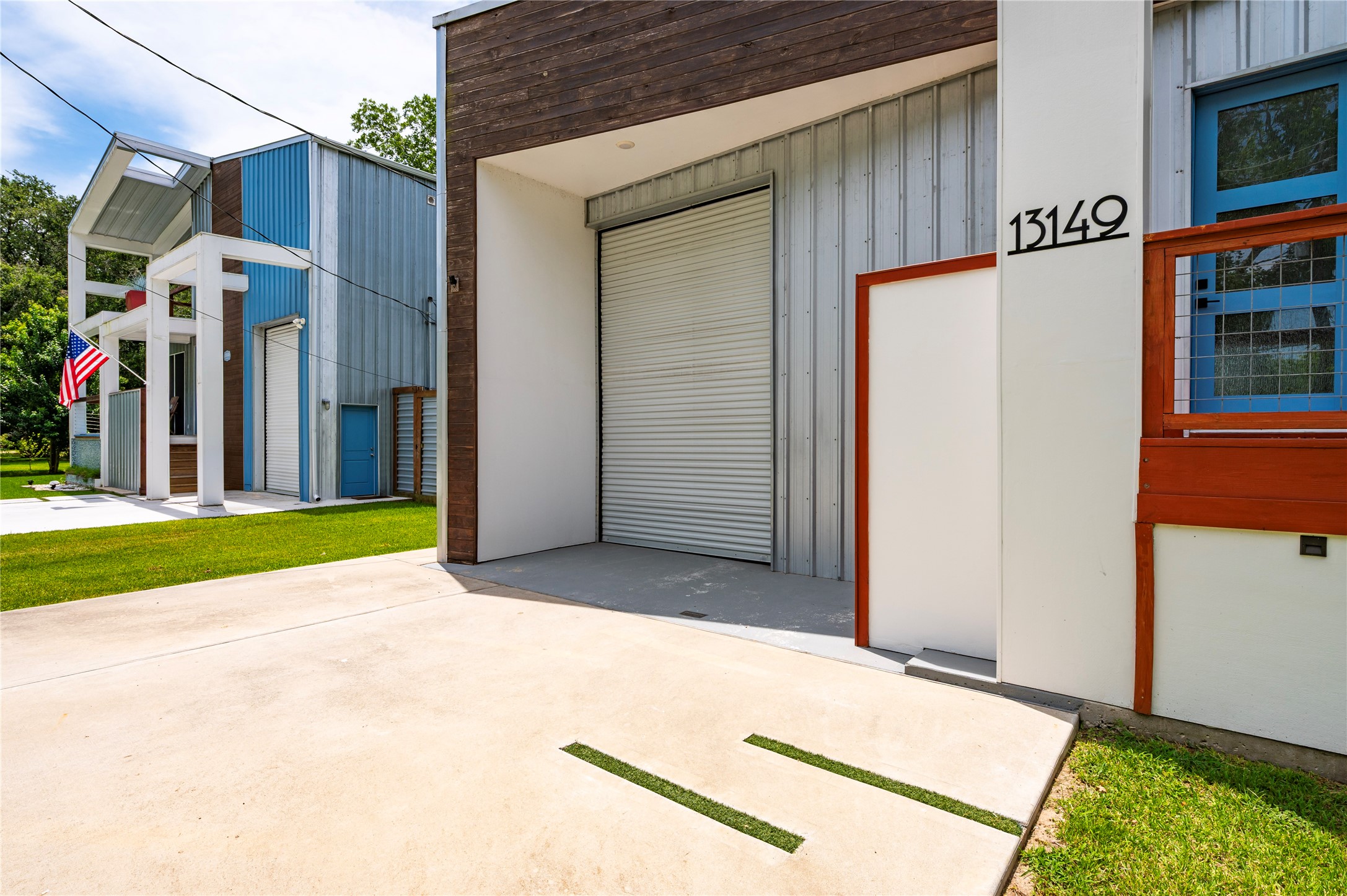 12' automatic RV garage door; pass thru garage with additional door on the back of the home.