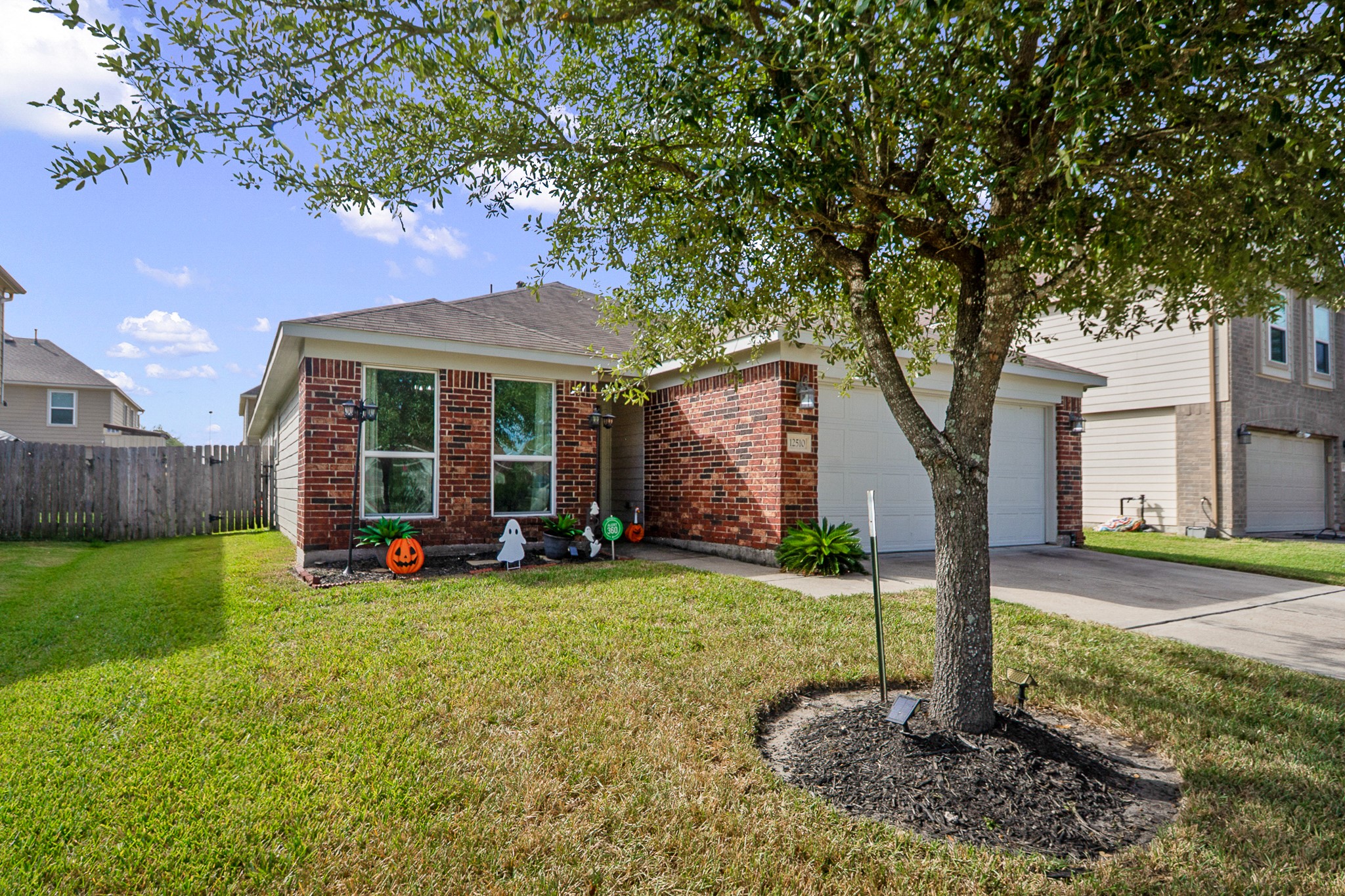 12510 Greencanyon Drive, Houston, TX 77044