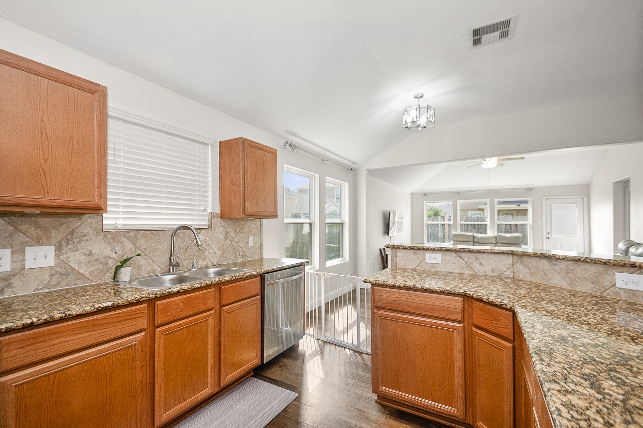 12510 Greencanyon Drive, Houston, TX 77044