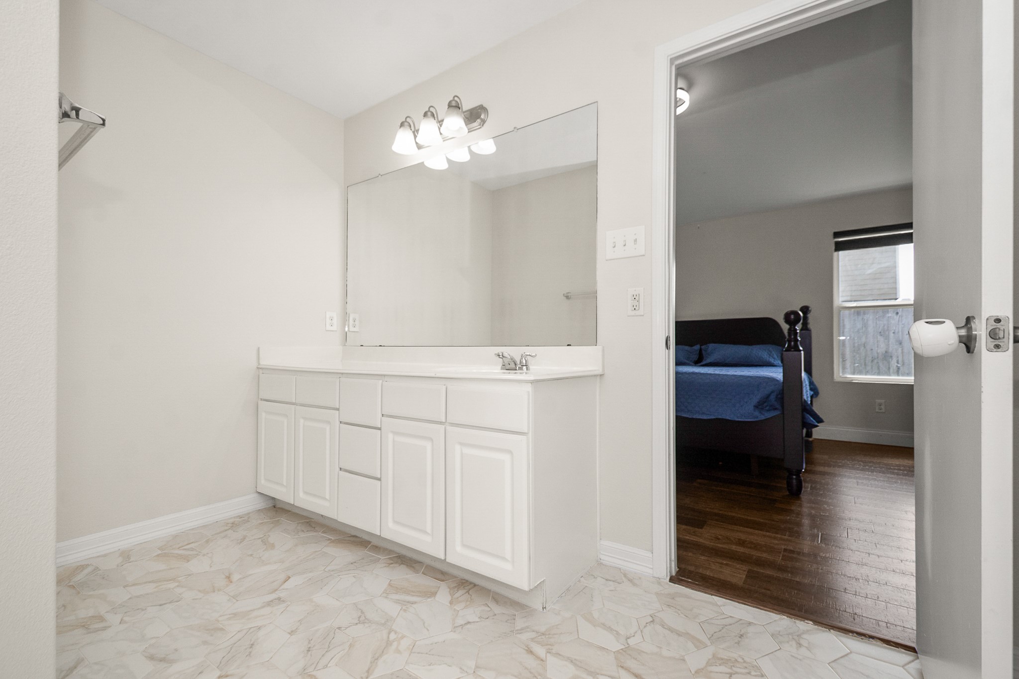 12510 Greencanyon Drive, Houston, TX 77044