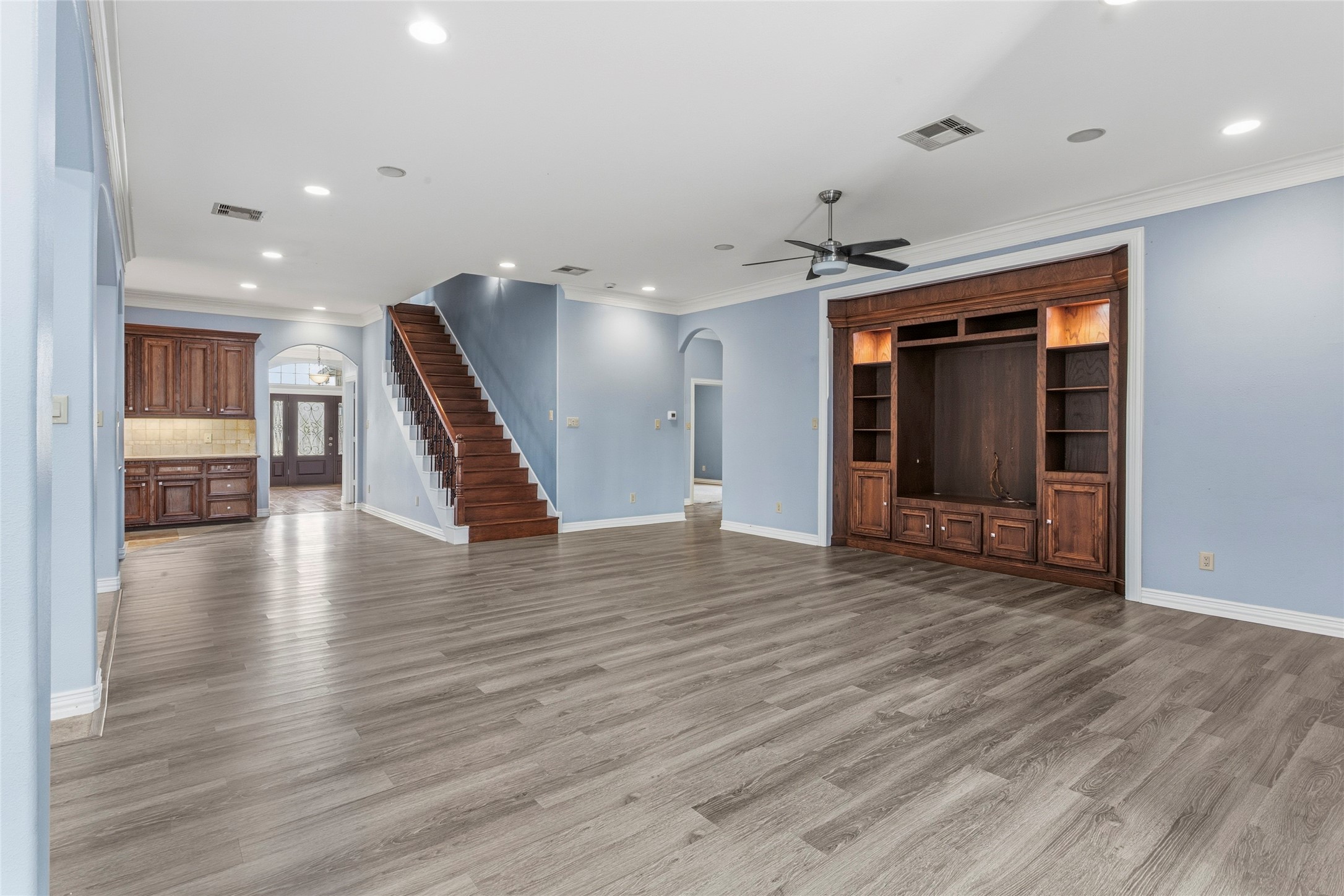 2535 Broadway Street, San Leon, TX 77539 2535 Broadway Street, San Leon, TX 77539