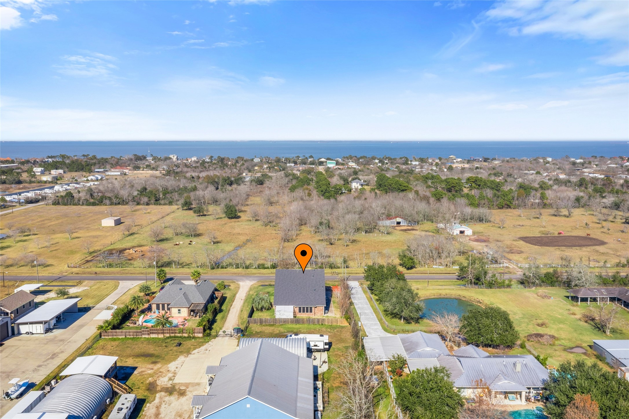 2535 Broadway Street, San Leon, TX 77539