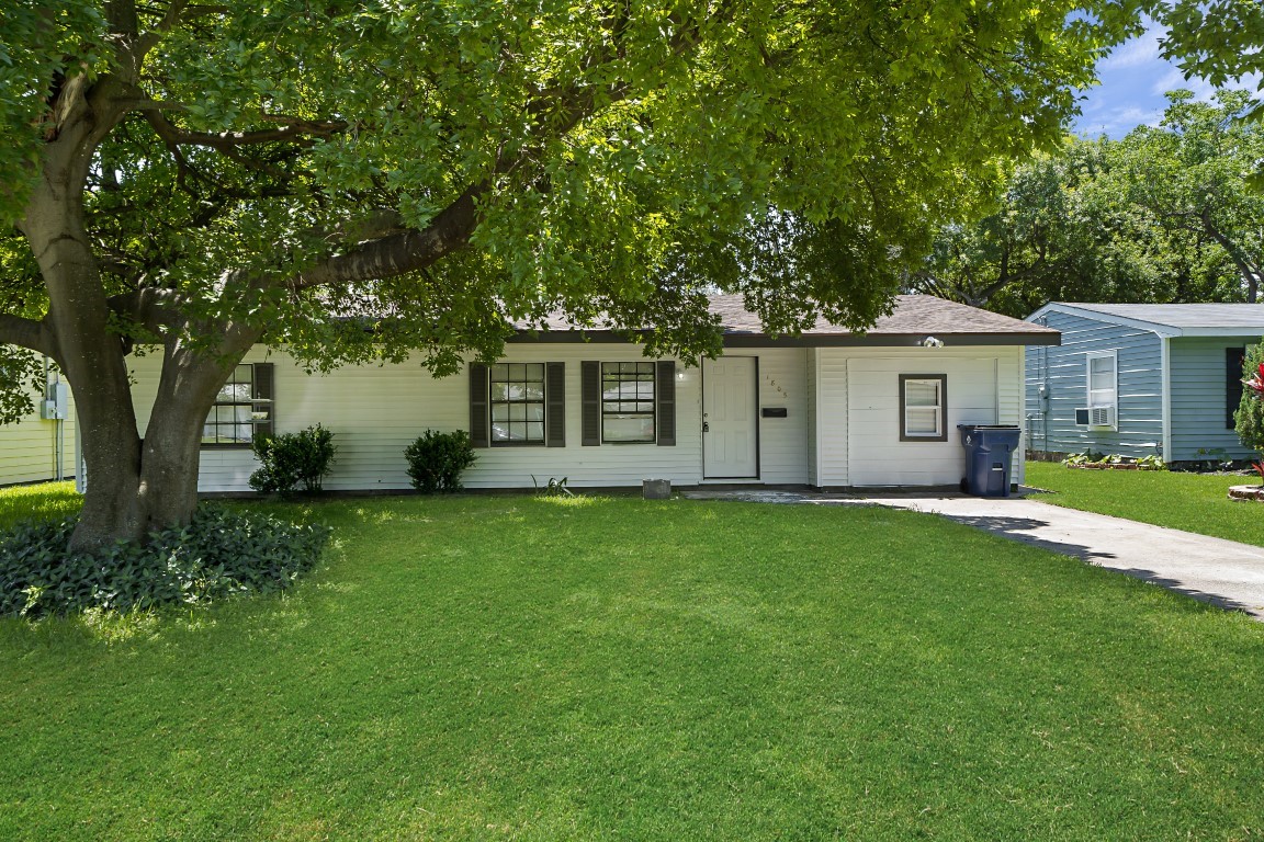 1805 1st Avenue N, Texas City, TX 77590