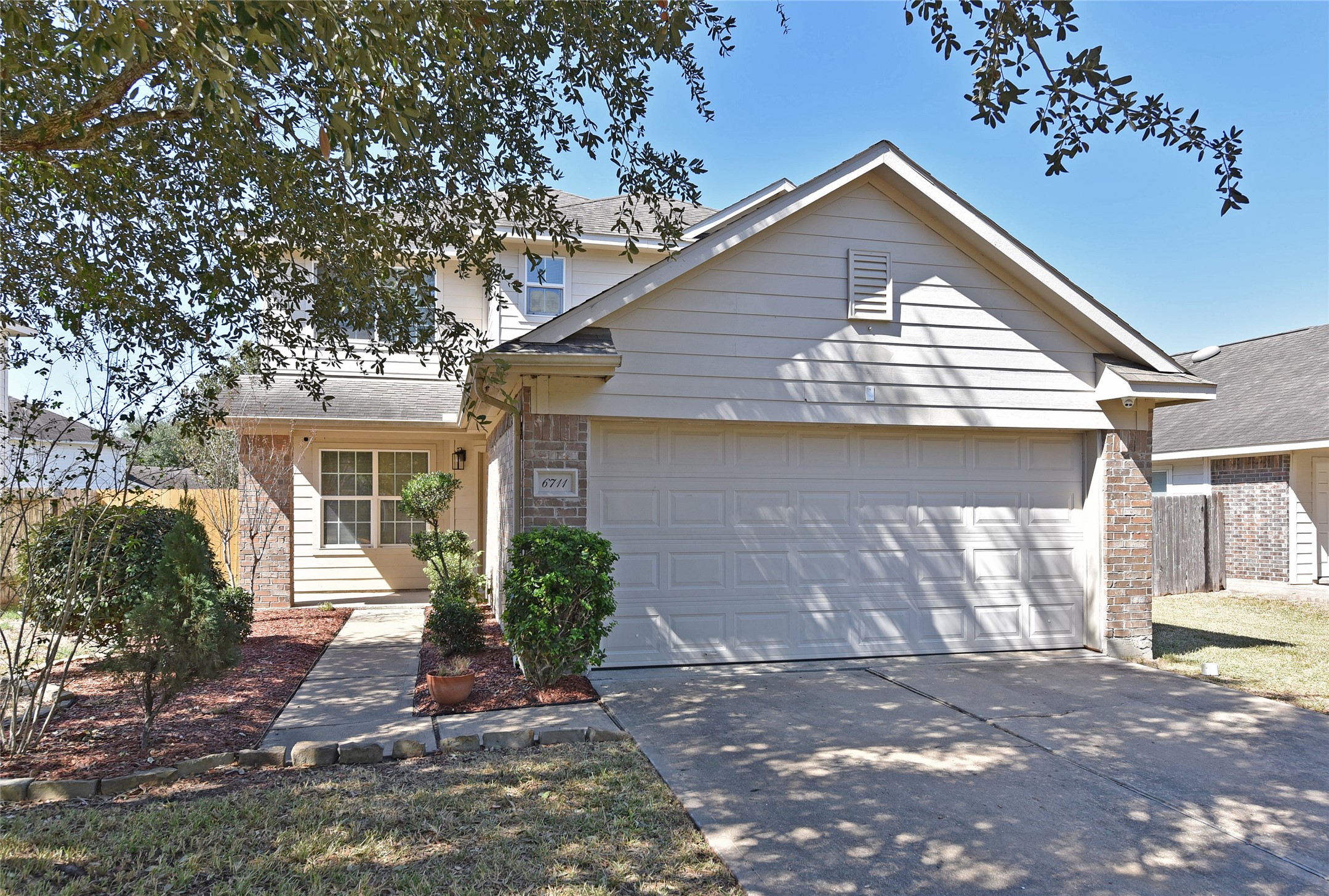 Welcome to 6711 Haven Forest in Walnut Creek.