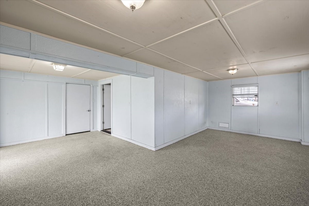 997 Redfish Street, Bayou Vista, TX 77563