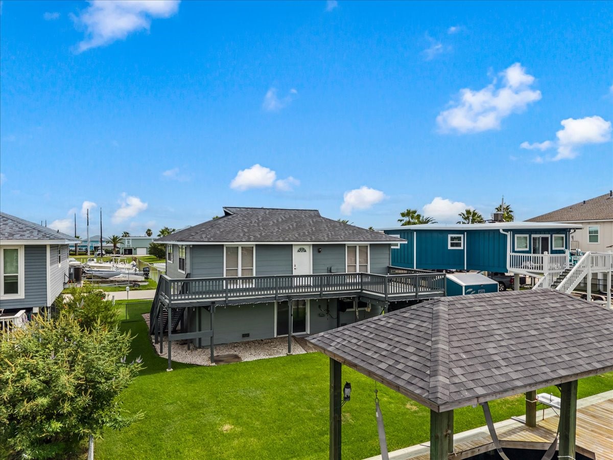 997 Redfish Street, Bayou Vista, TX 77563