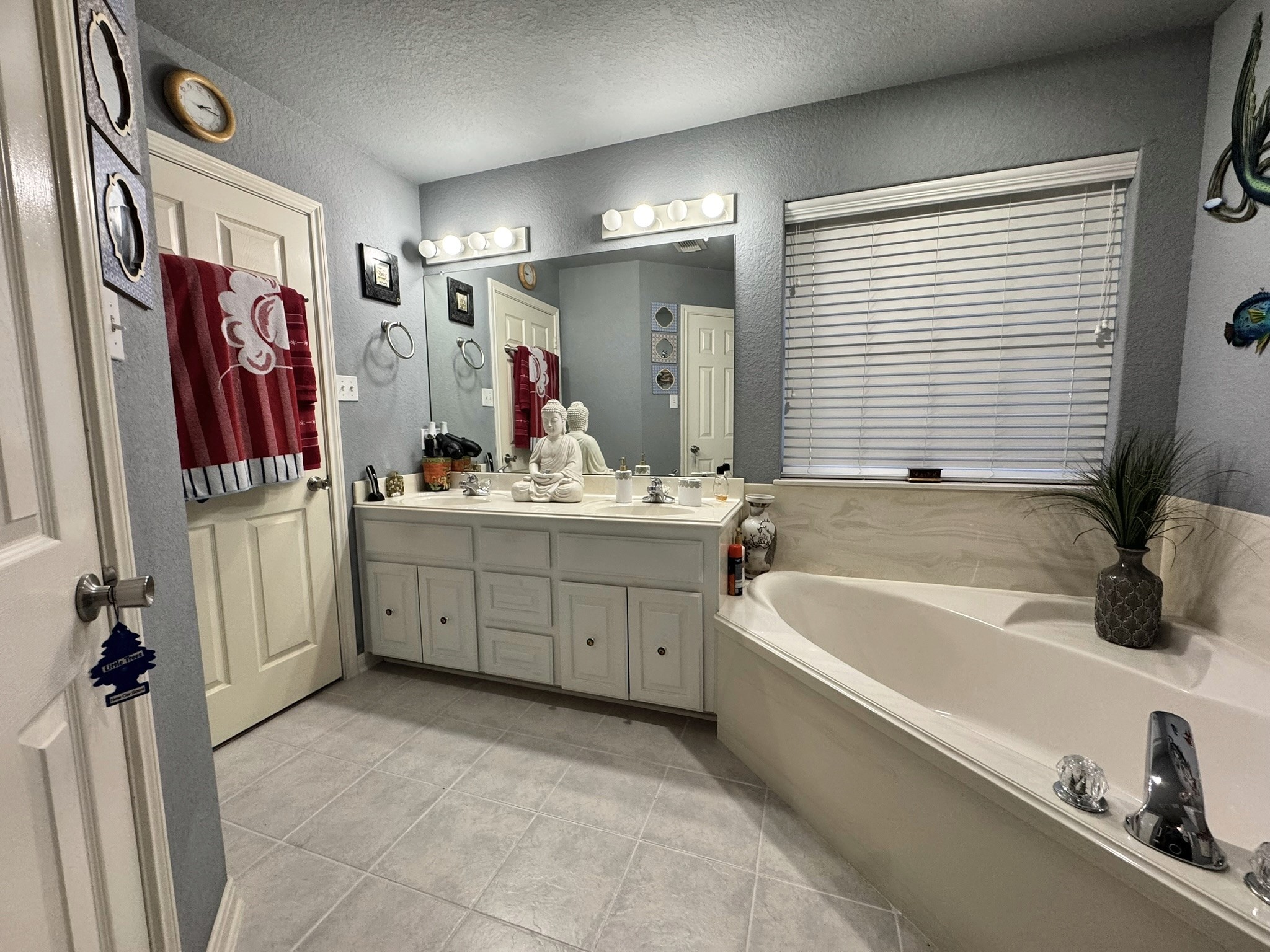 11818 Old Spanish Trail, Santa Fe, TX 77510