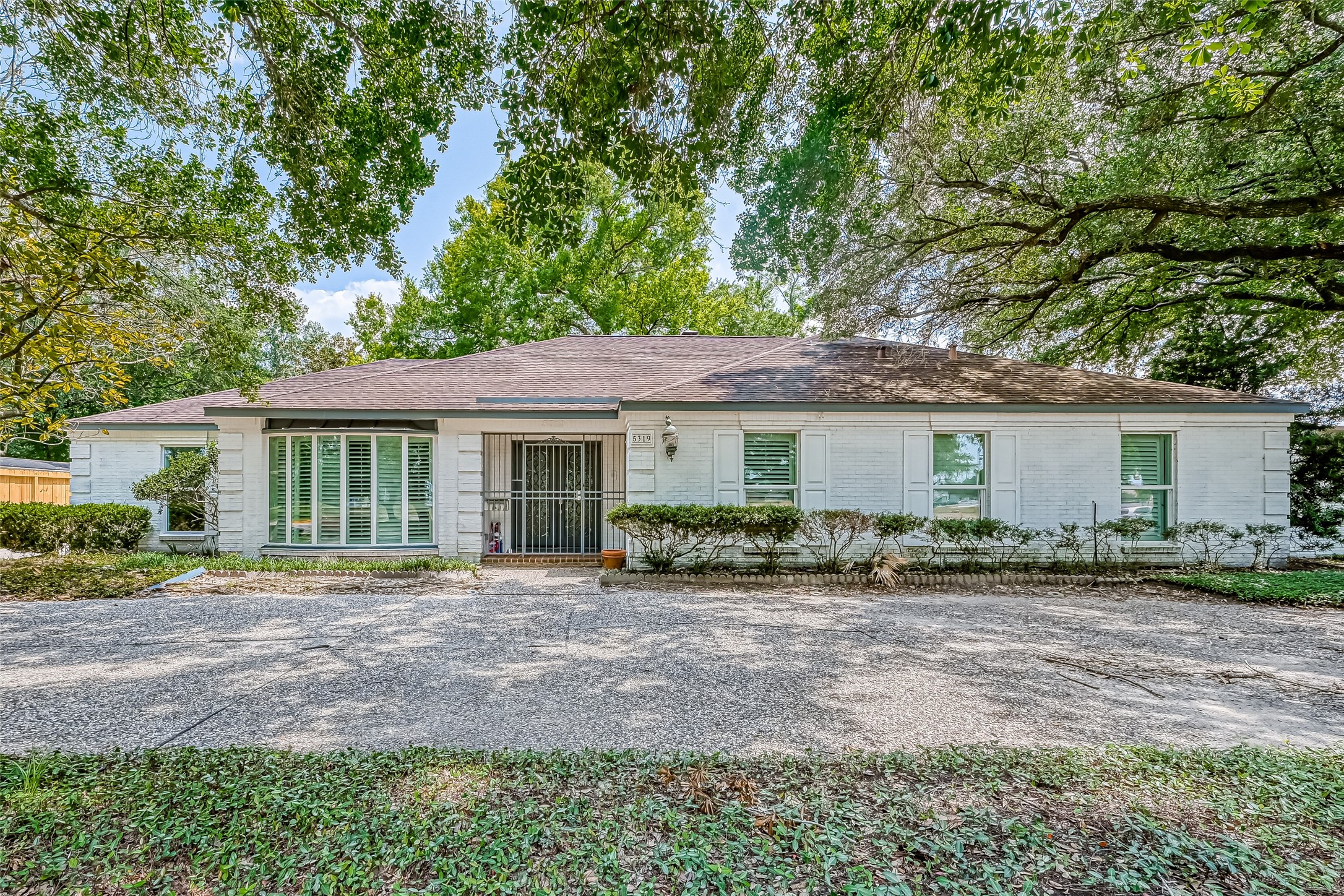 Welcome to this fabulous updated home which is so spacious