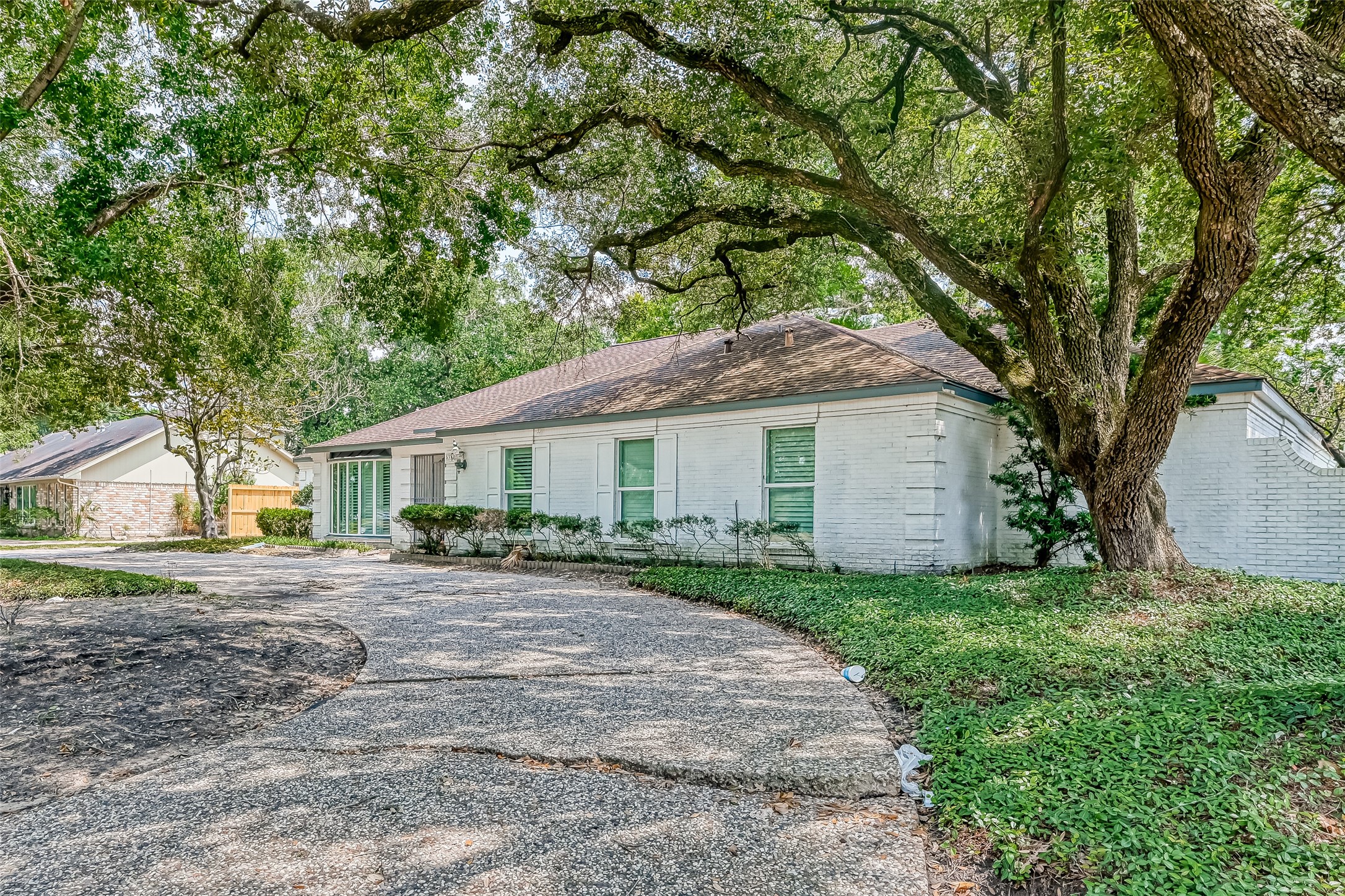 5319 S Braeswood Boulevard, Houston, TX 77096