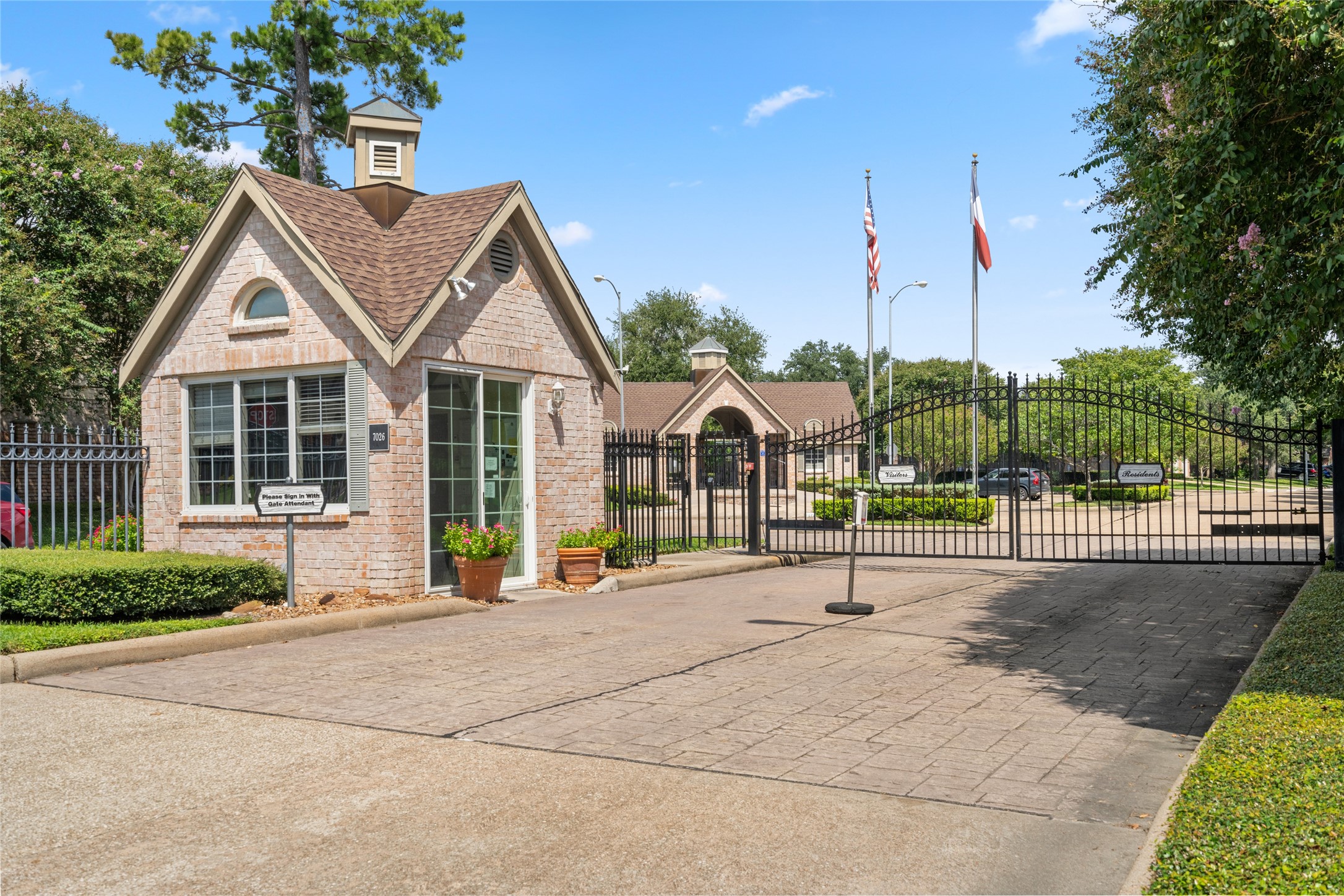 7018 Afton Woods Drive, Houston, TX 77055