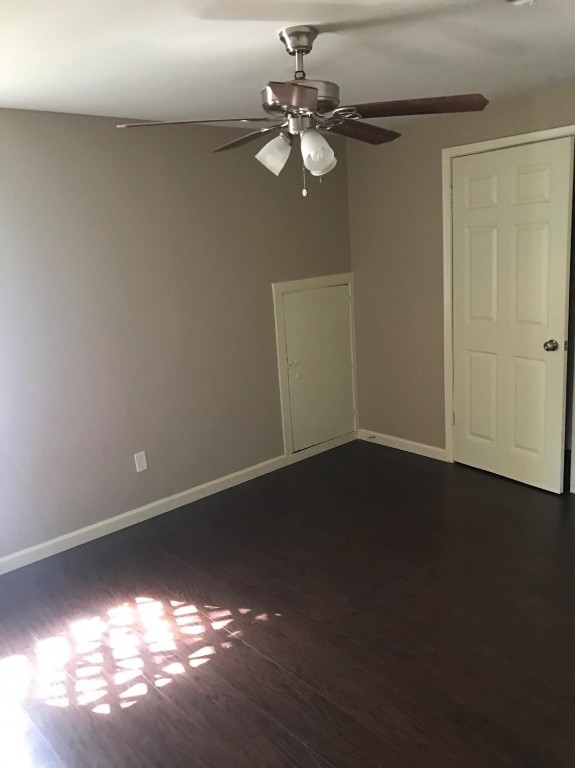 7102 N Highway 6, Hitchcock, TX 77563