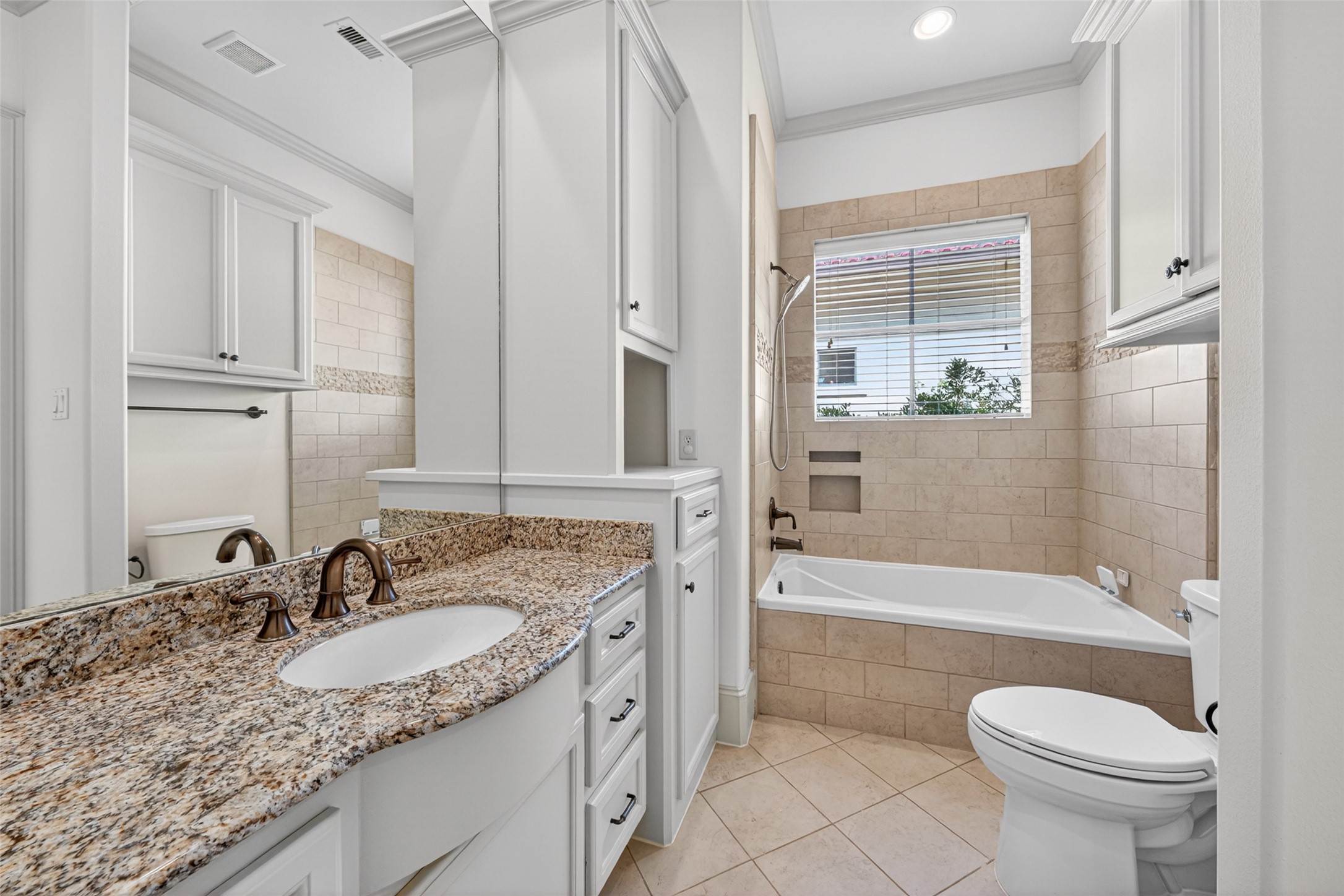 2400 Avalon Place, Houston, TX 77019