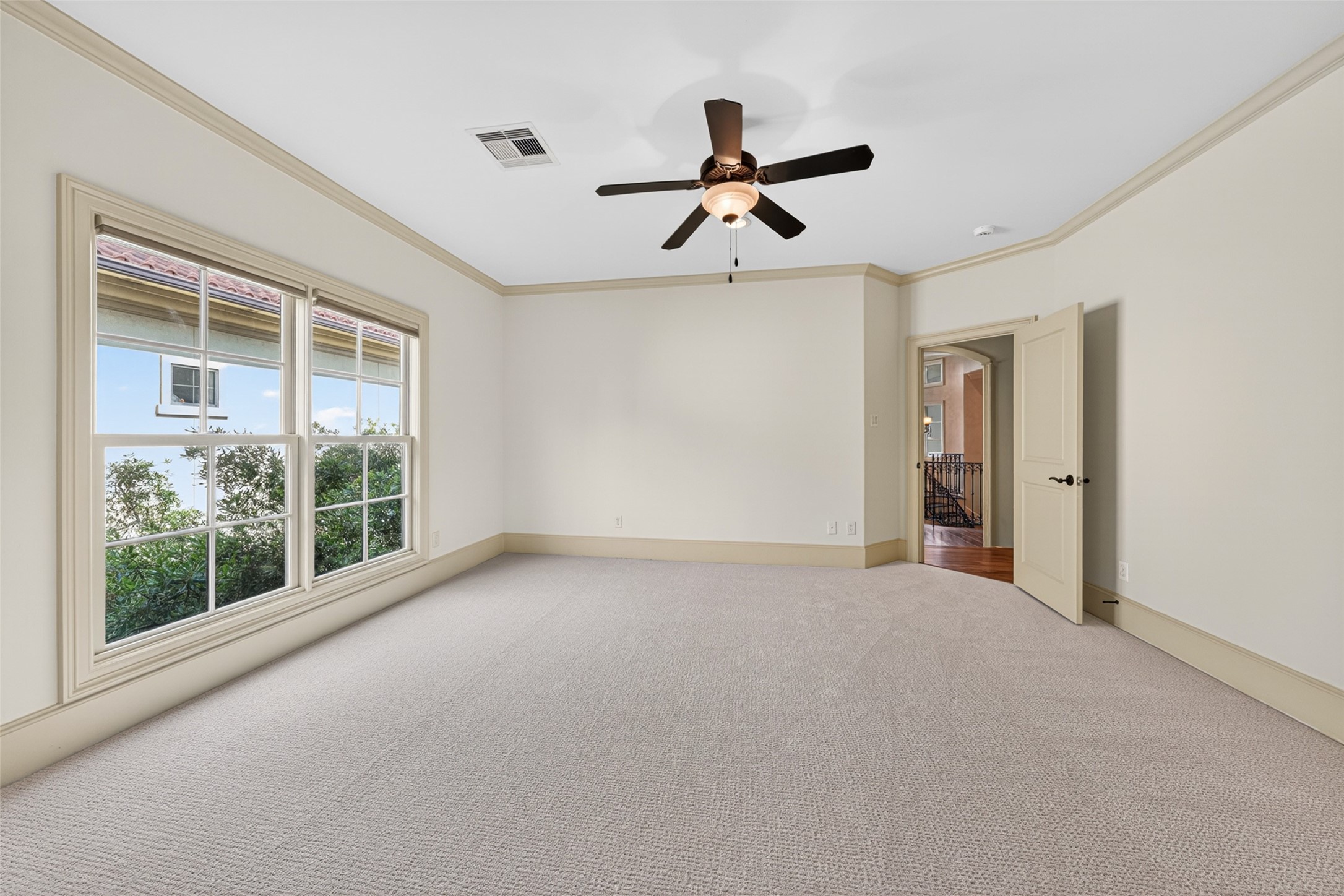 2400 Avalon Place, Houston, TX 77019