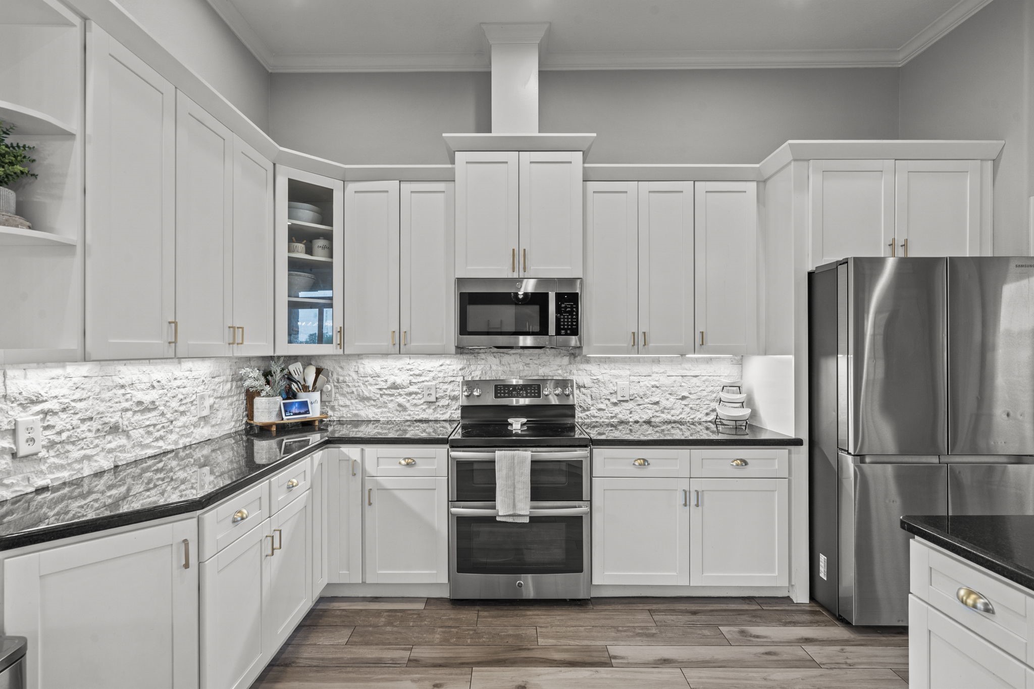 16003 Three Oaks Boulevard, Santa Fe, TX 77517